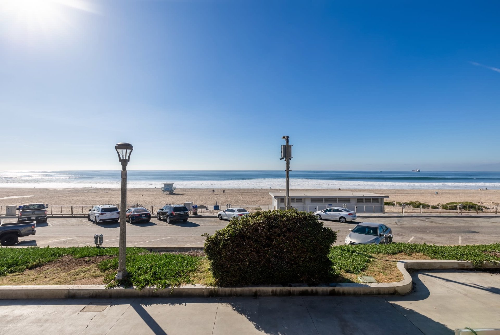 4210 The Strand