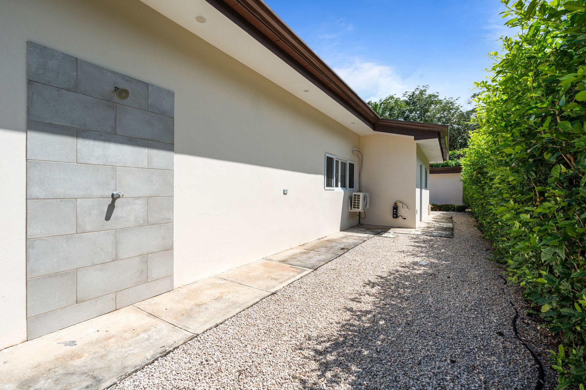 The Point 20 | Modern Elegance Meets Coastal Serenity – Home for Sale in Playa Avellanas!