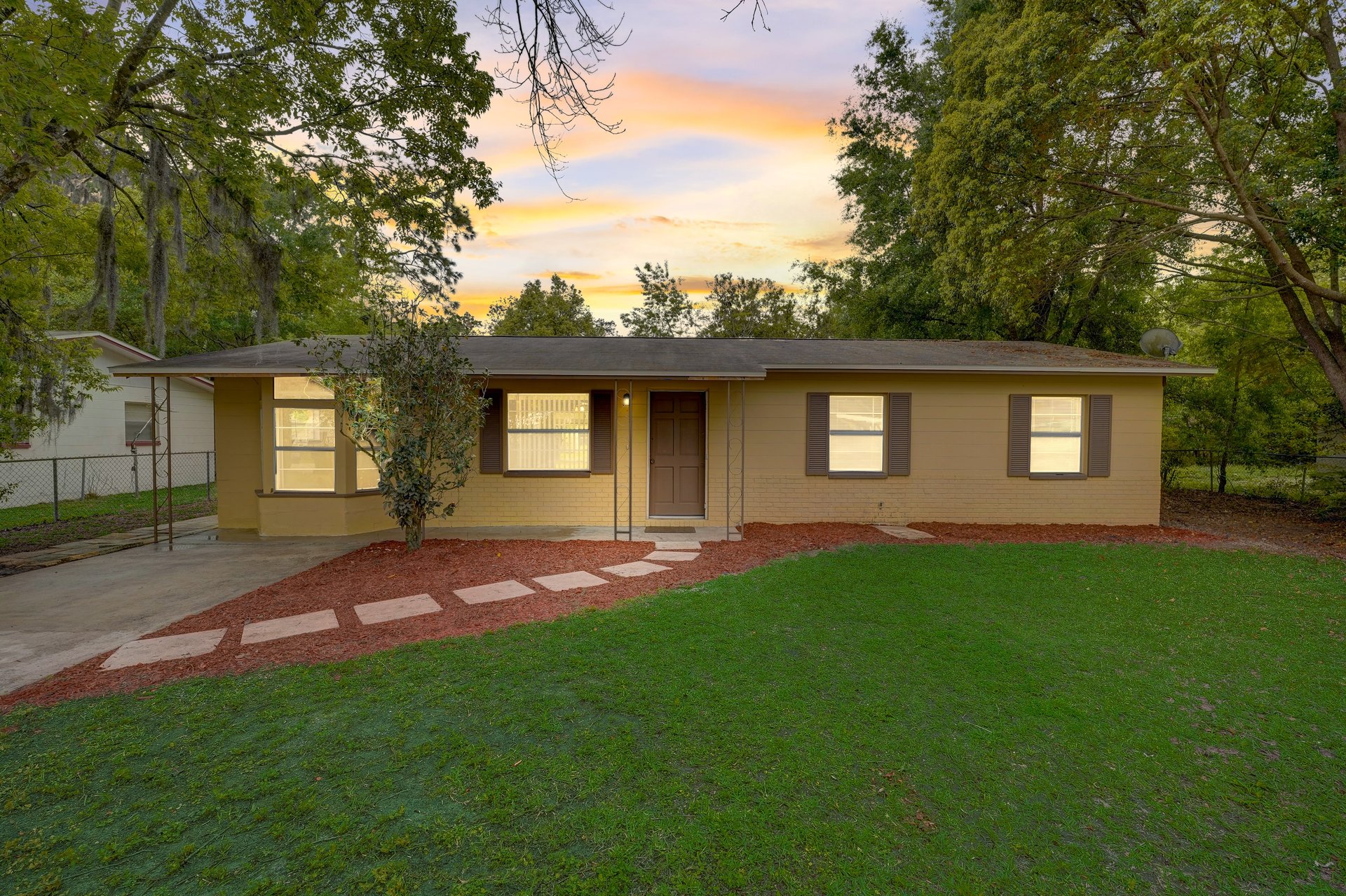 39022 BLUE JAY AVE