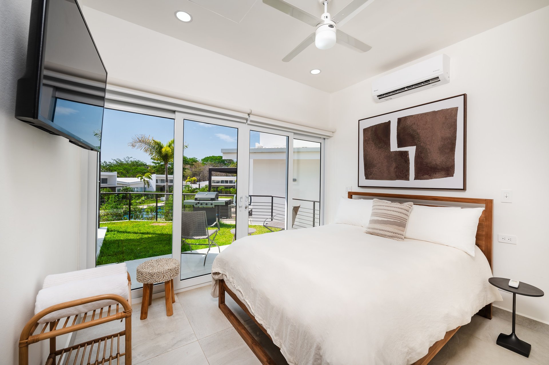 The Enclave | Ultra-Modern 2, 3, 5 Bedroom Villas Located Minutes From the Beach!