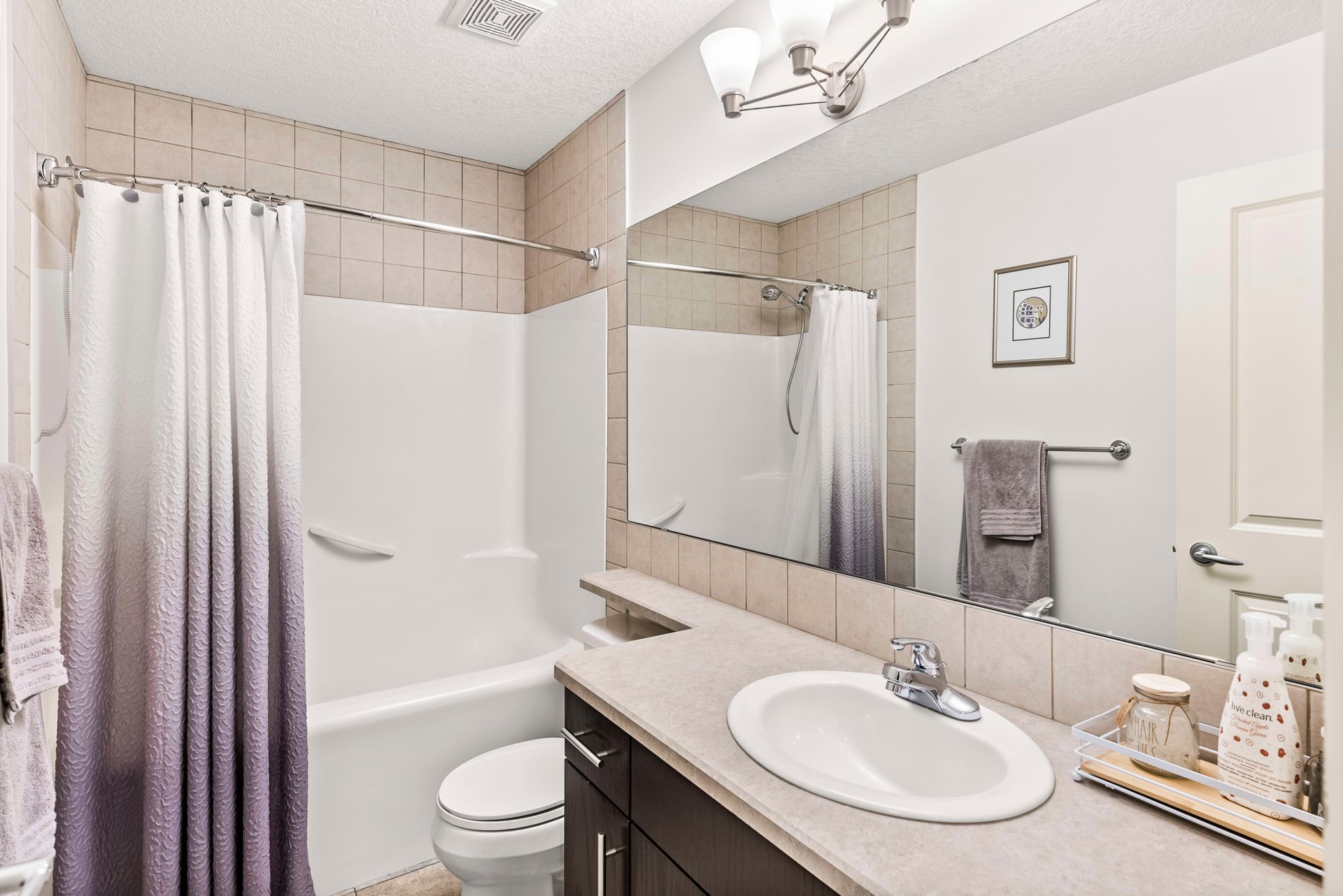 19 Tom Hoppe Mews SW
