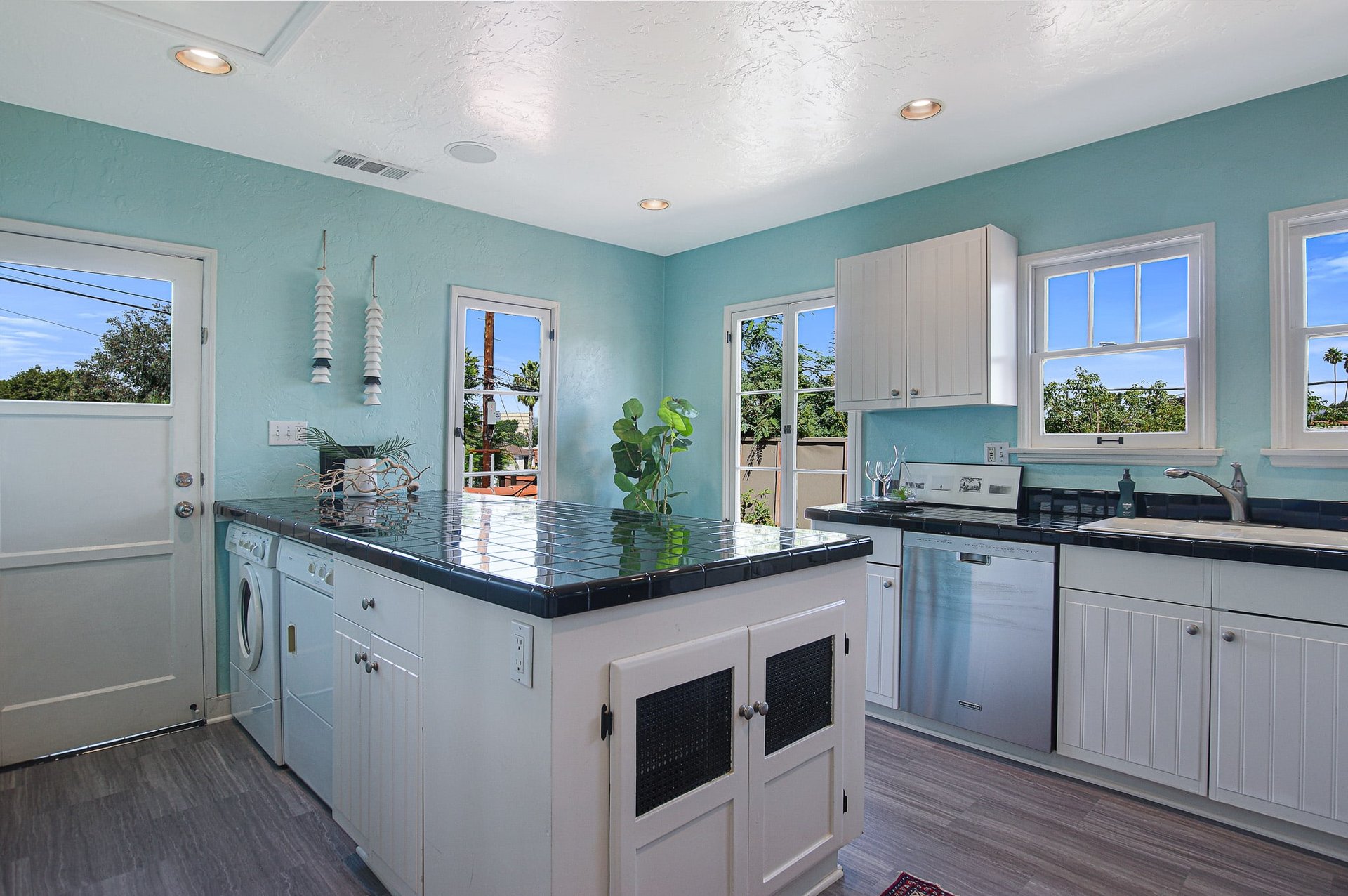 Breathtaking Spanish Villa - An Oasis in the heart of Mid-City!