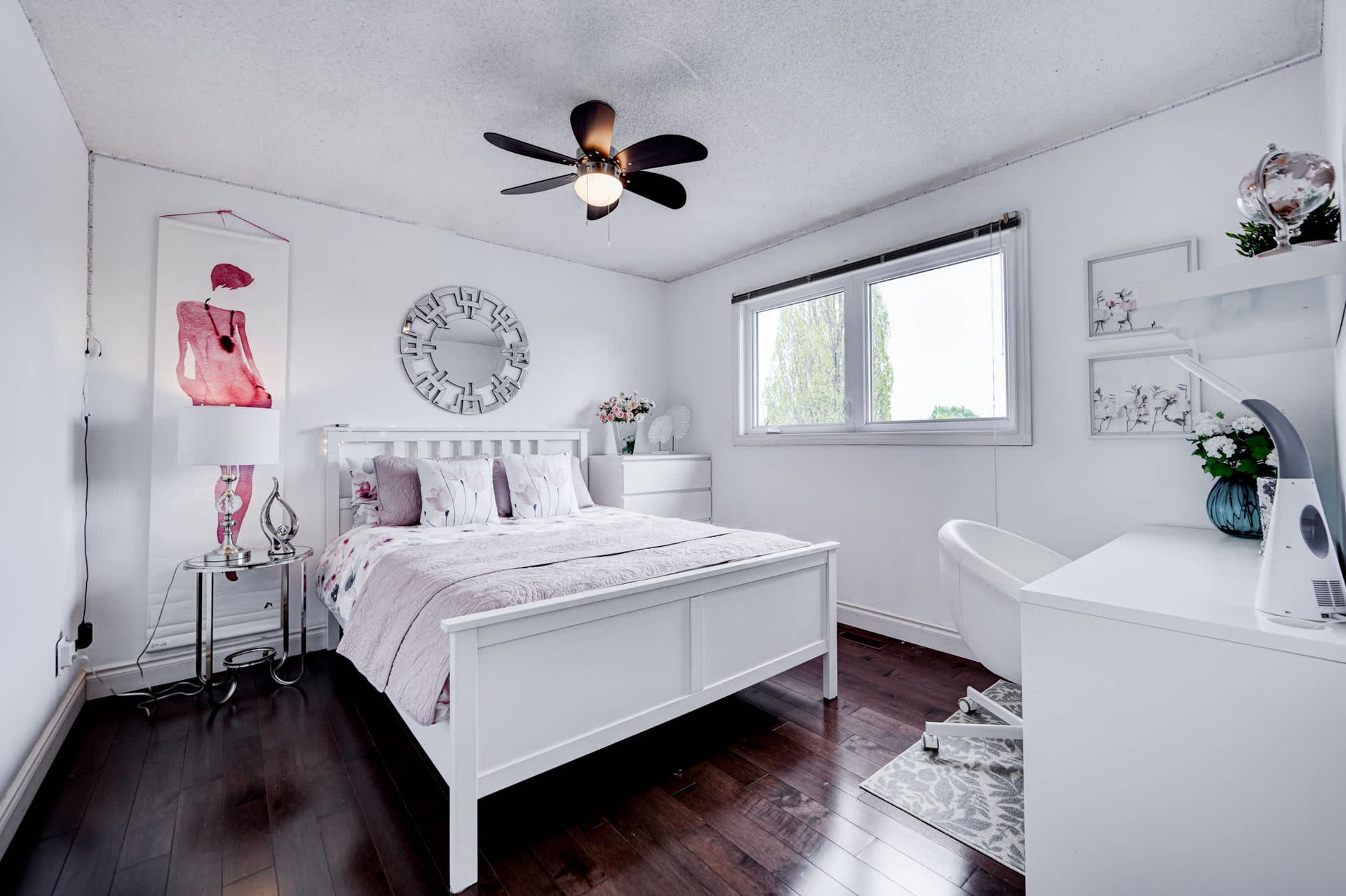 1534 Princeton Cres