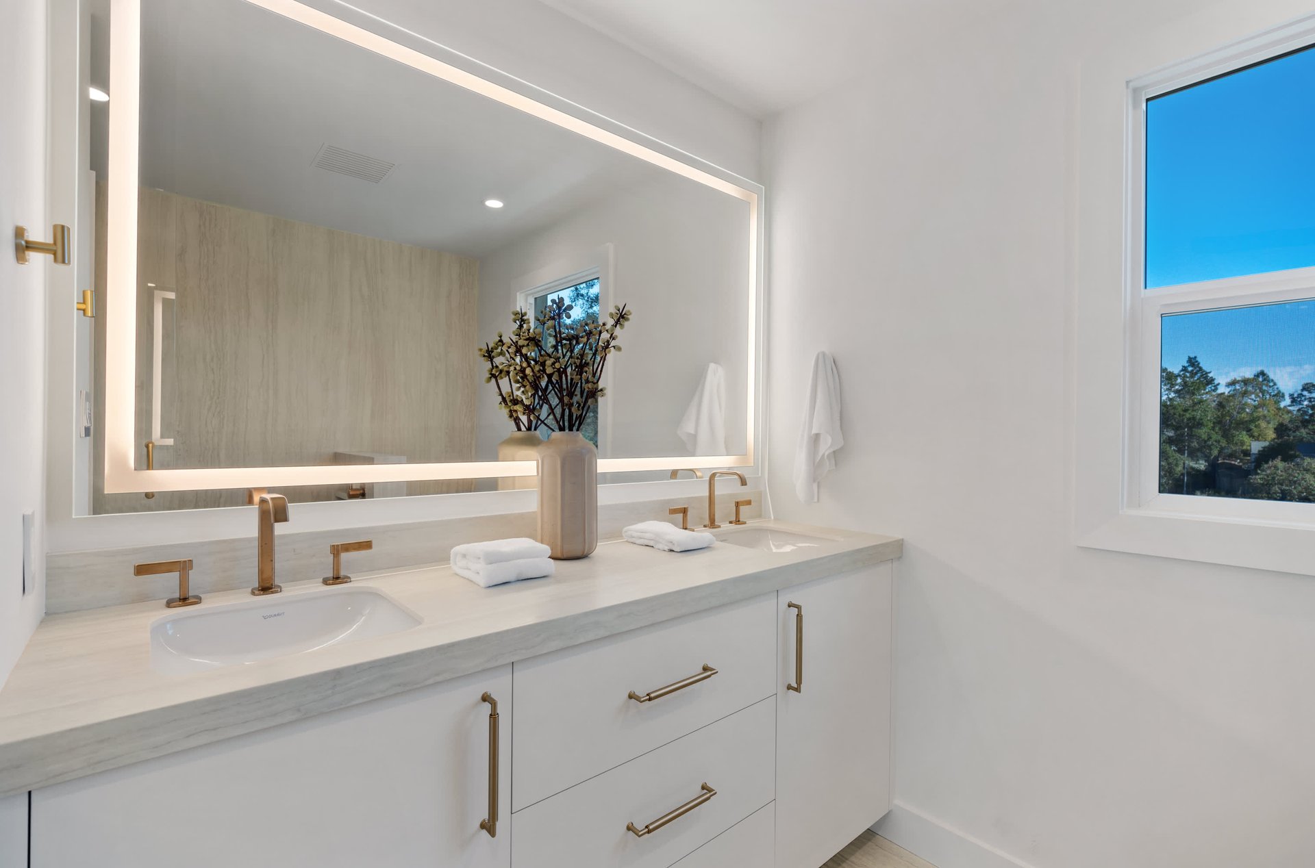 Exceptional Contemporary Renovation