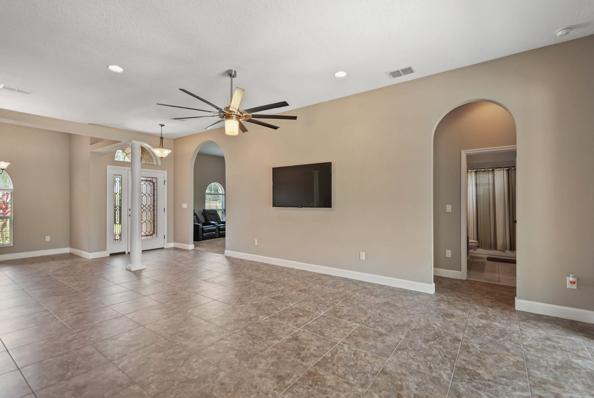 2811 OLAVET  COURT