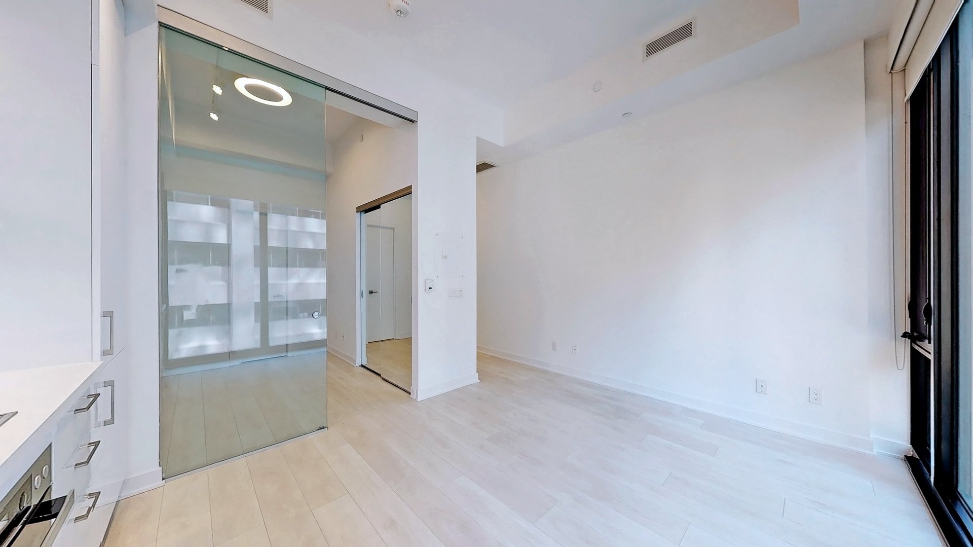 Yorkville Private Estates Suite 409