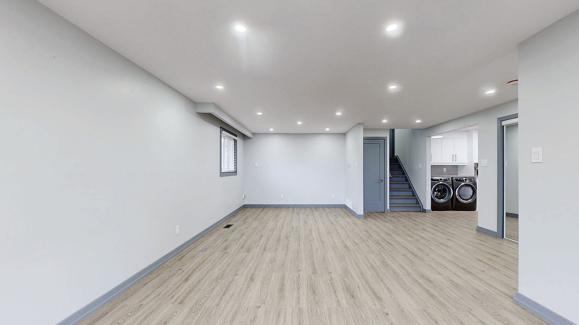 36 Jayfield Rd - Upper Unit