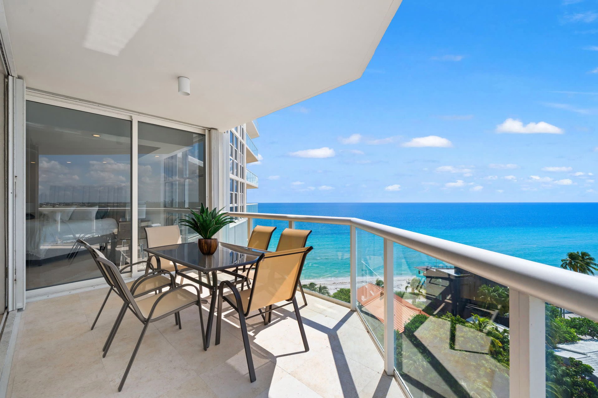 6001 N Ocean Dr Unit: 1104S