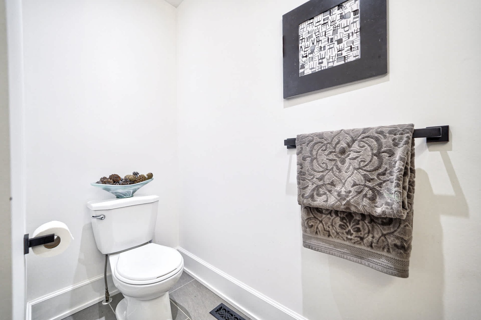 1196 Potters Wheel Cres