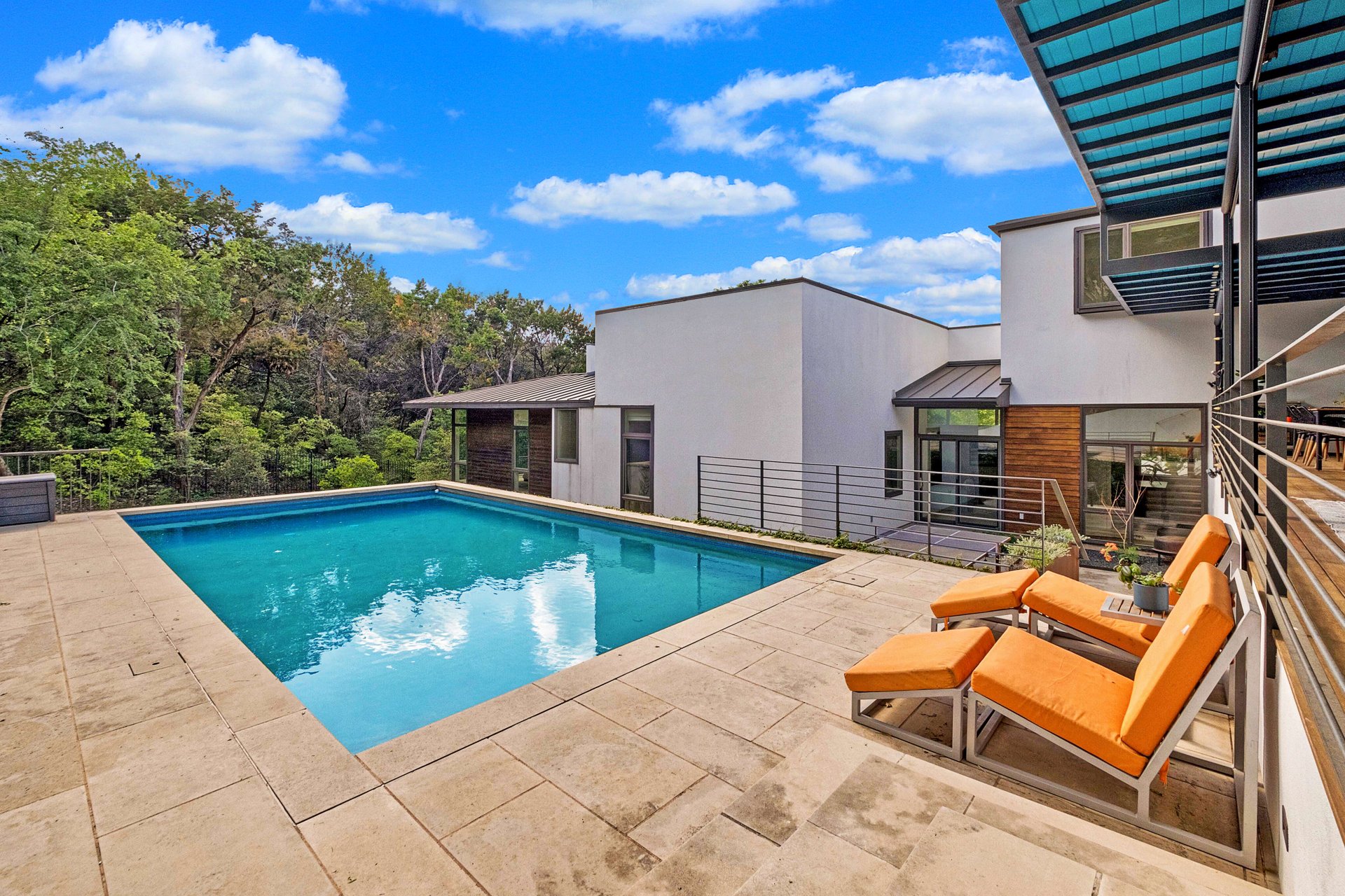 5613 Clarion Cove