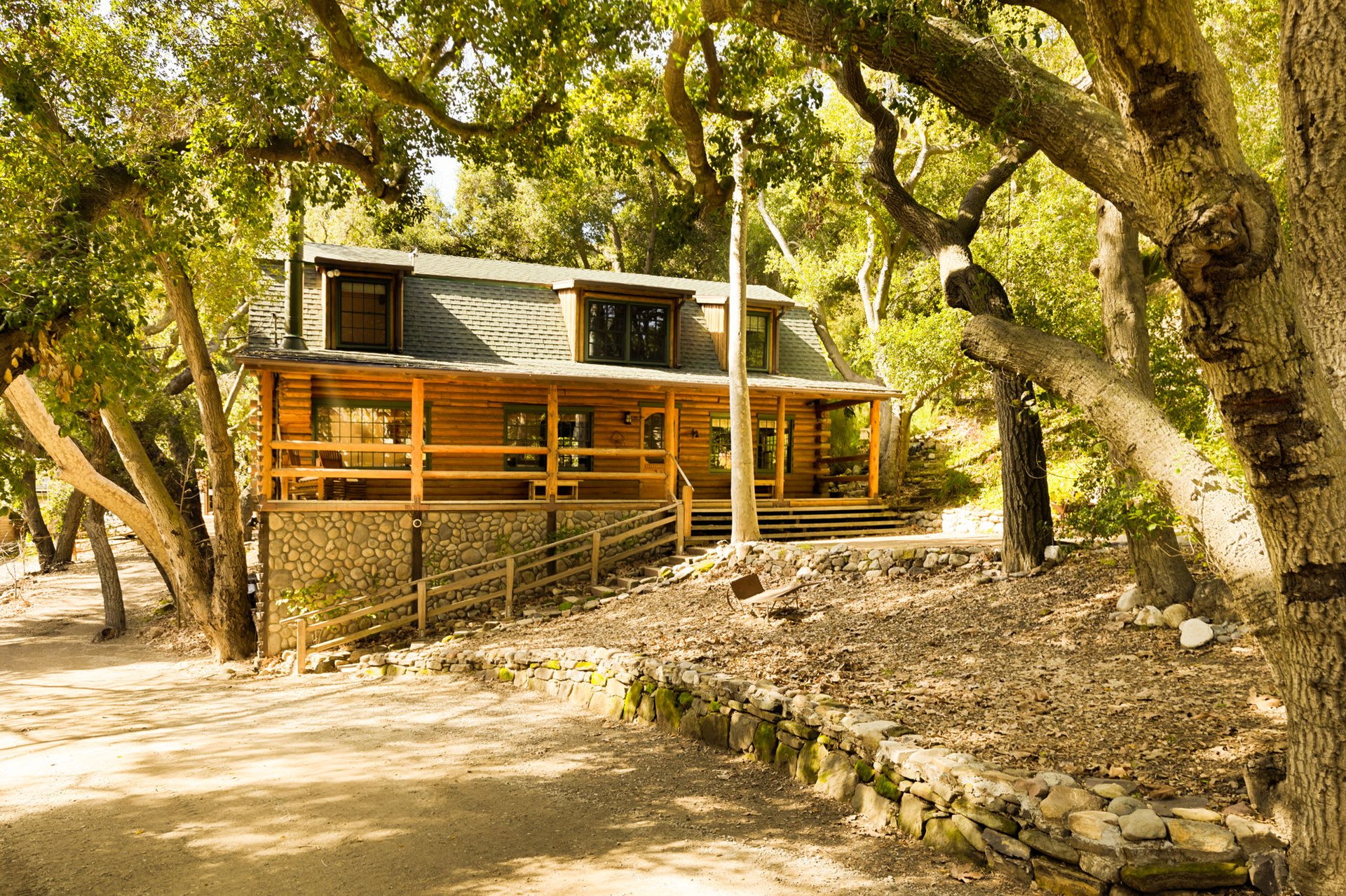 1801 N Topanga Canyon Blvd