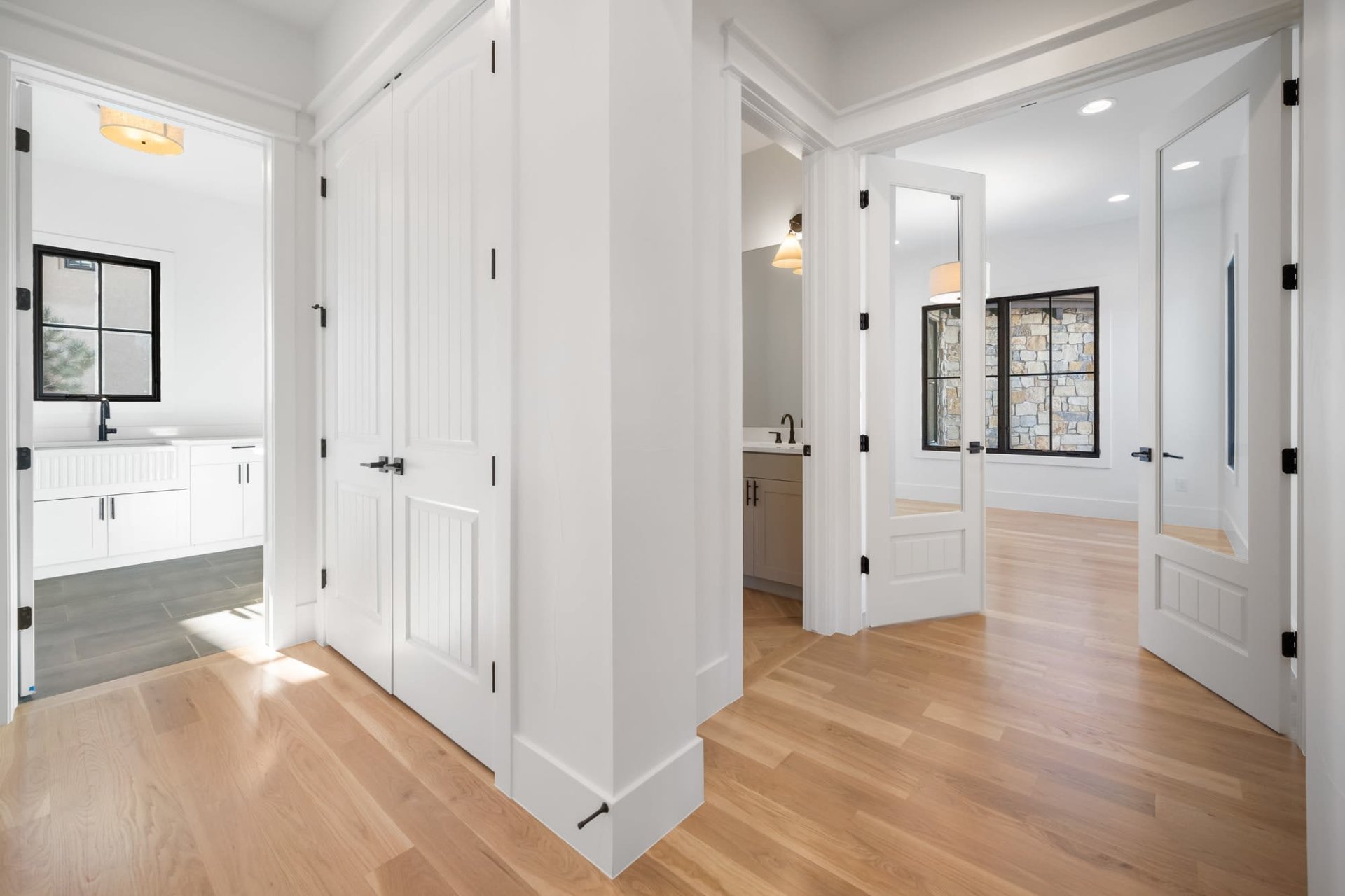 7668  Raphael Lane
