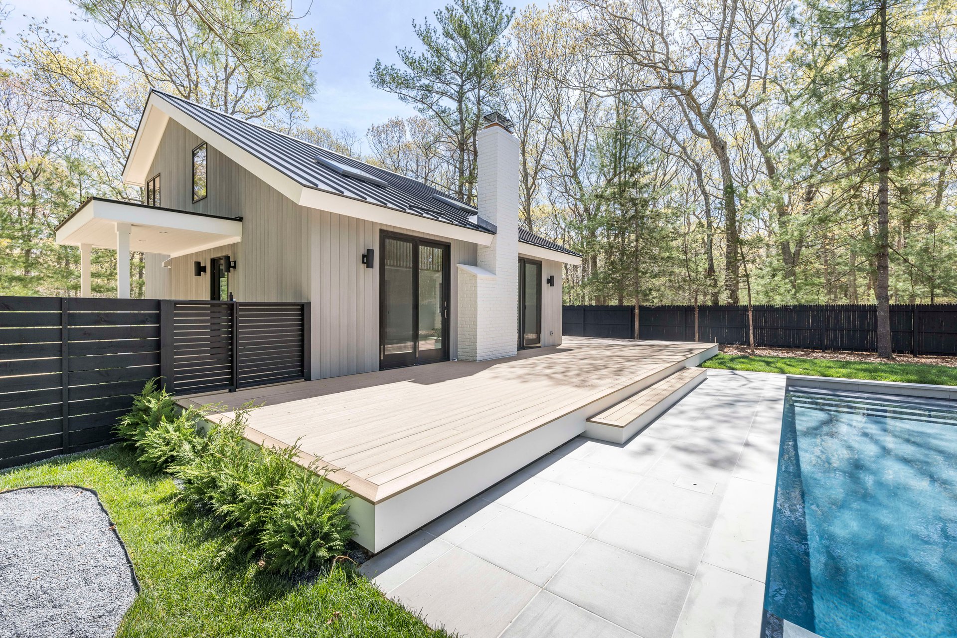 3 Malcolm Ave