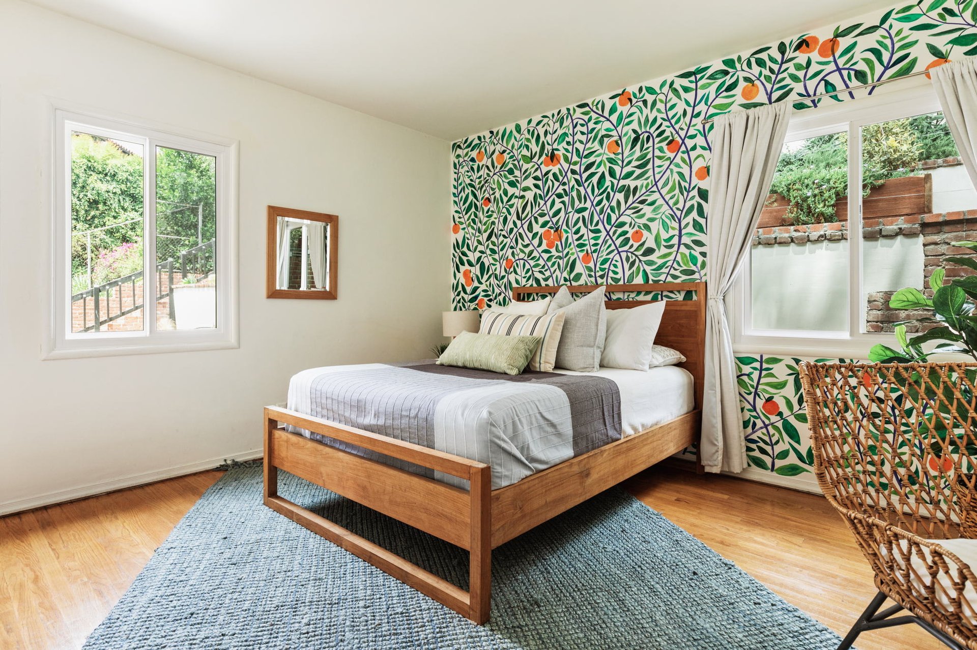 Wonderful and Warm Traditional Home with Views in The Los Feliz Hills