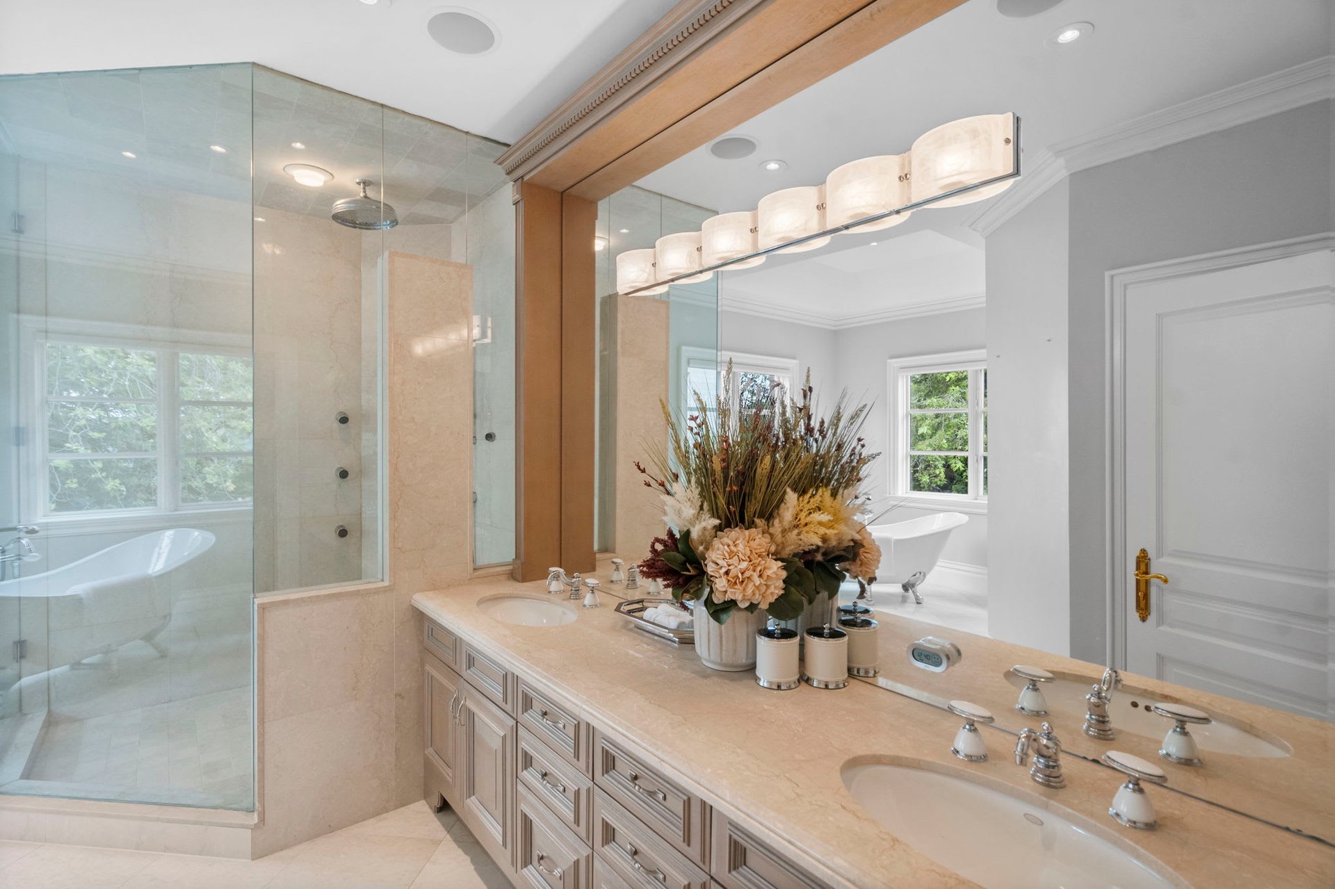 SOLD: Breathtaking Ravine Property!
