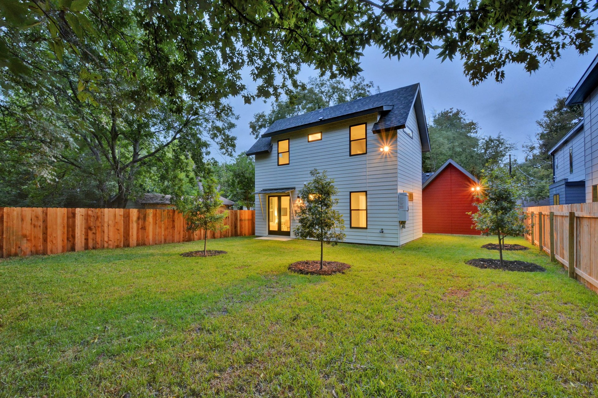 1506 W Saint Johns Ave