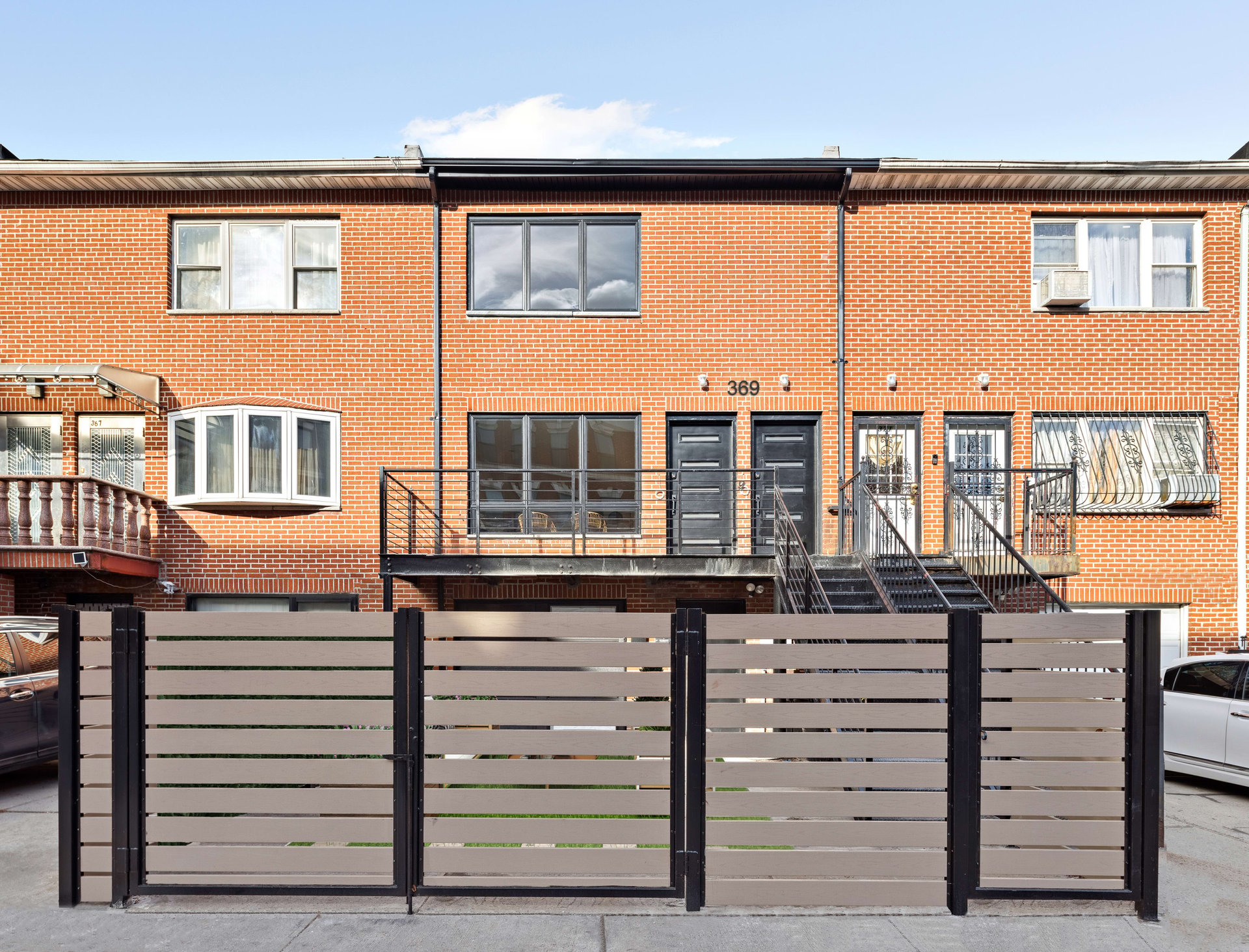369 Kosciuszko St