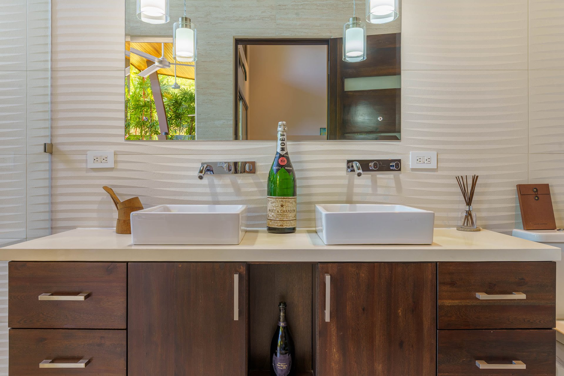 Uvita Hills Sophisticated Ocean View Elegance