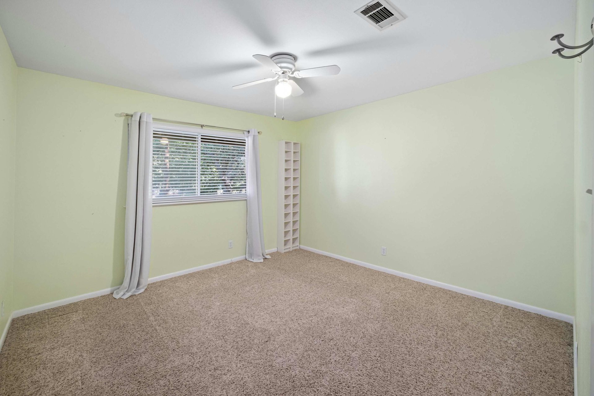 7110 Sungate Drive 