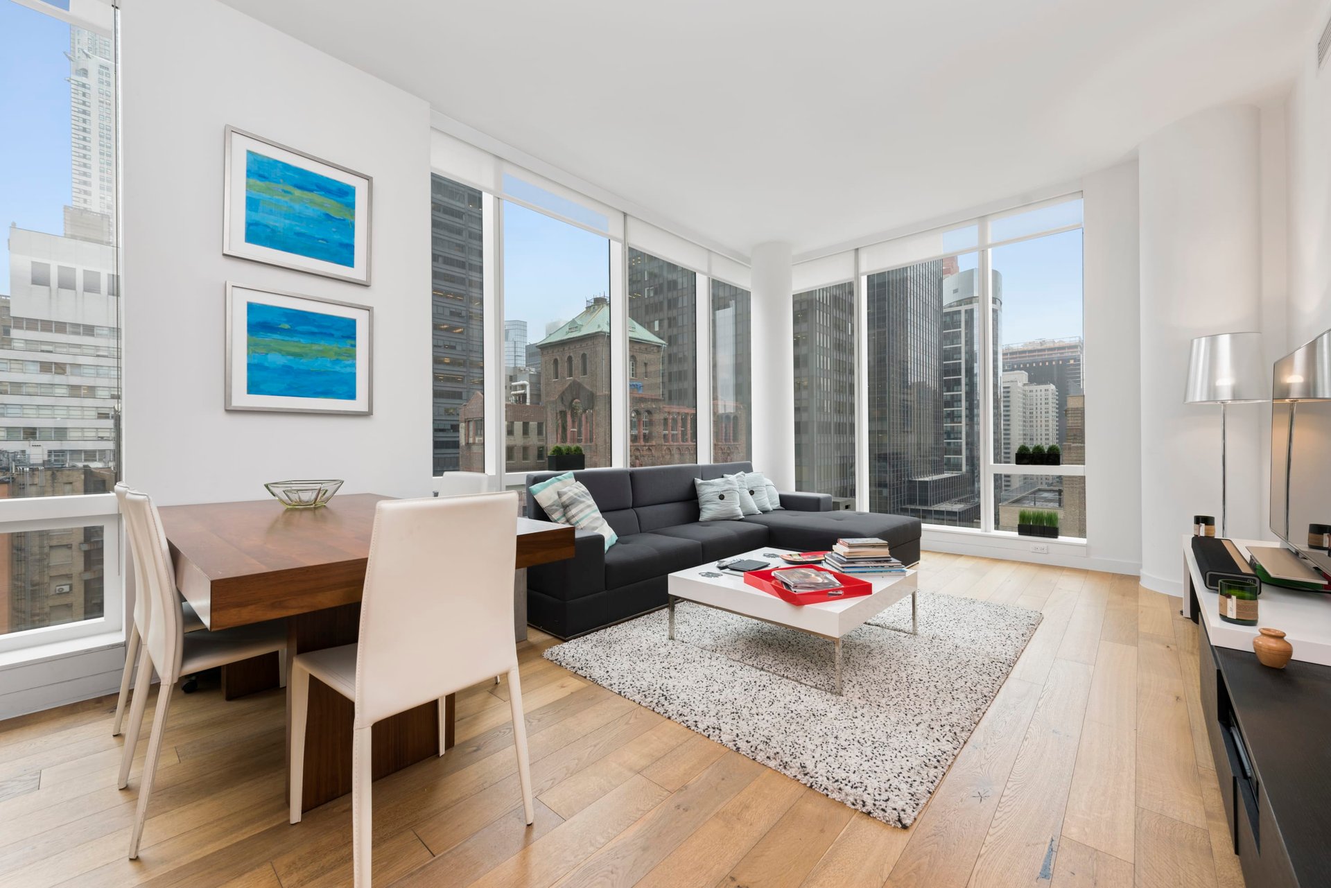 325 Lexington Avenue Unit: 18-D