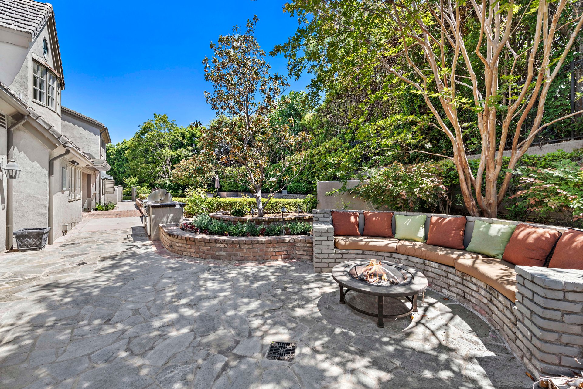 Lemon Heights Manor