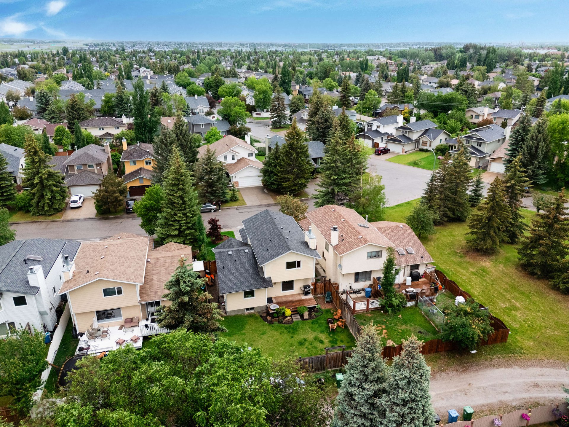 143 Sunvista Close SE