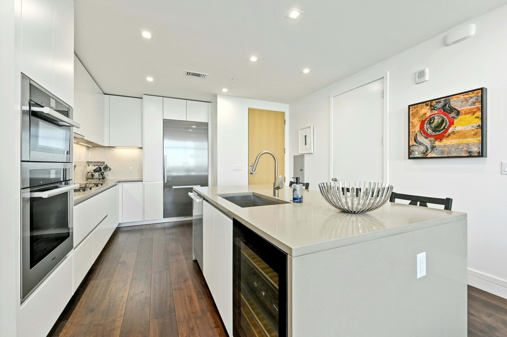 501 West Ave #3202