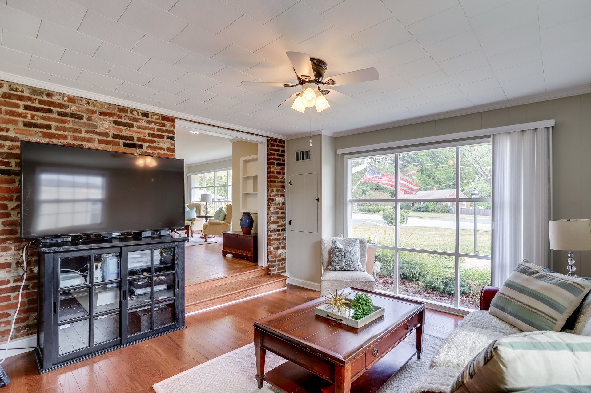 1600 Shenandoah Rd