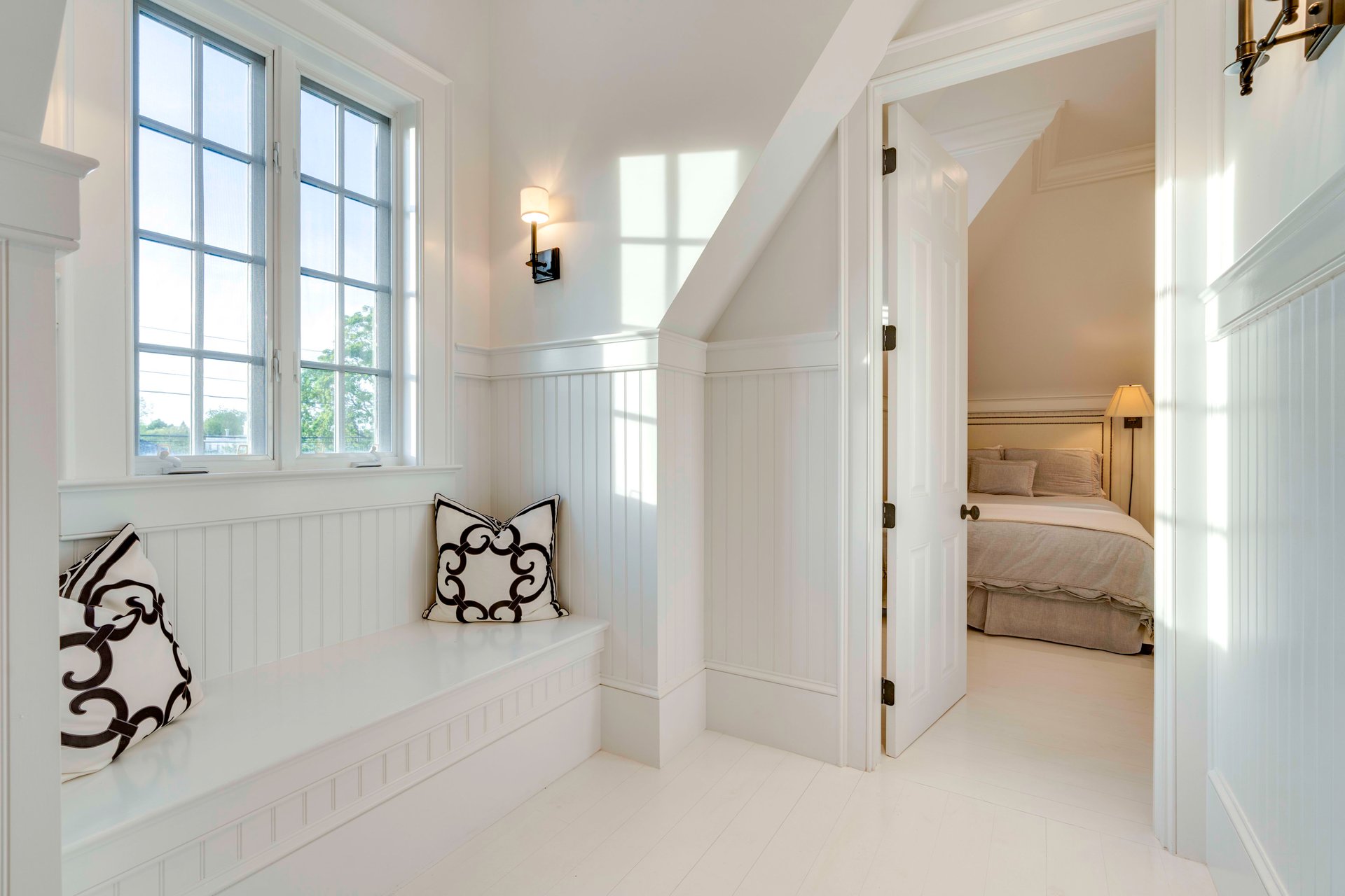 Furnished Designer Luxury Cottage in a Historic Waterfront Neighborhood