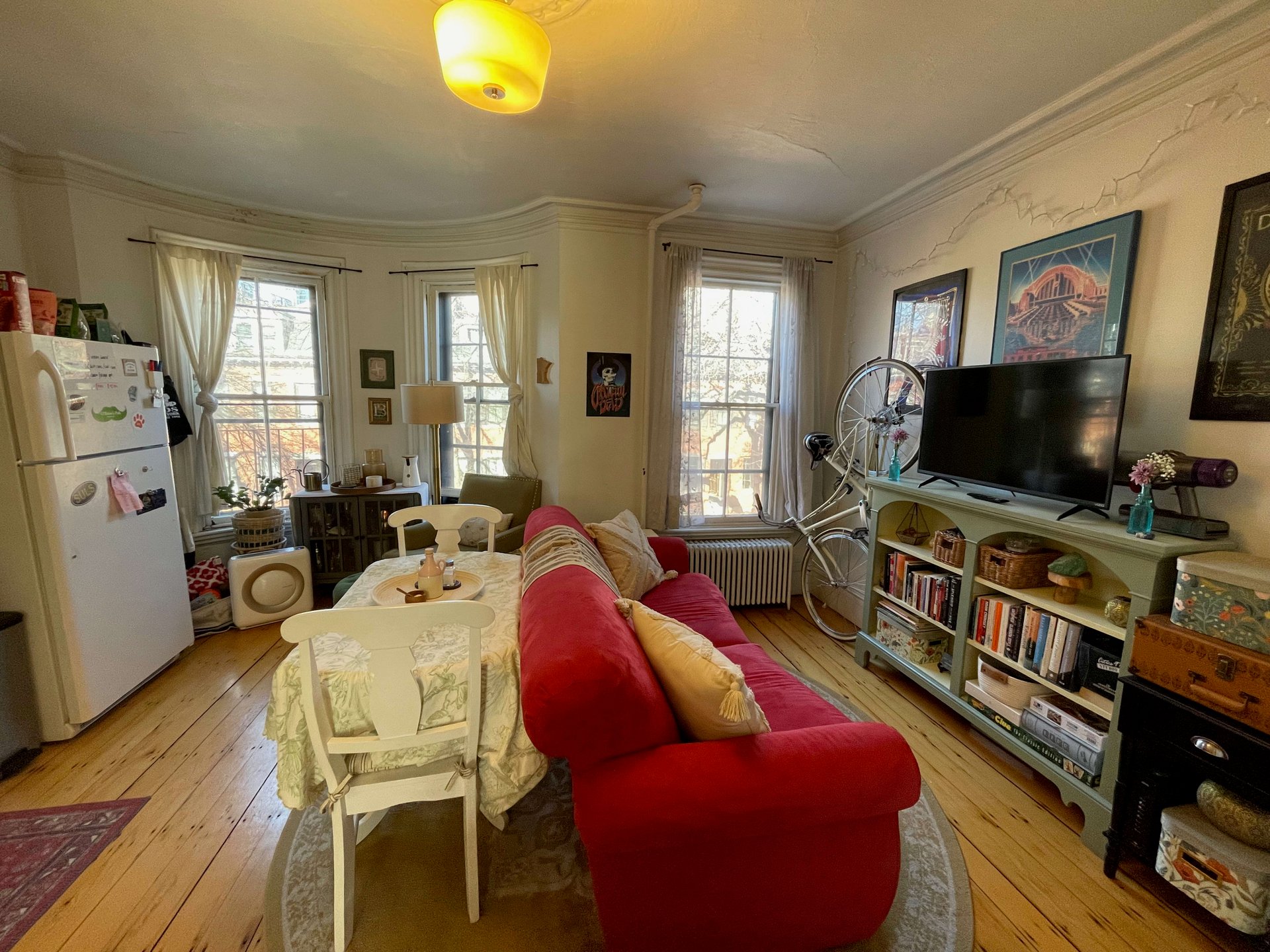 Appleton Street One Bed - Heat and Hot Water Included! available APRIL! Pets Negotiable! 