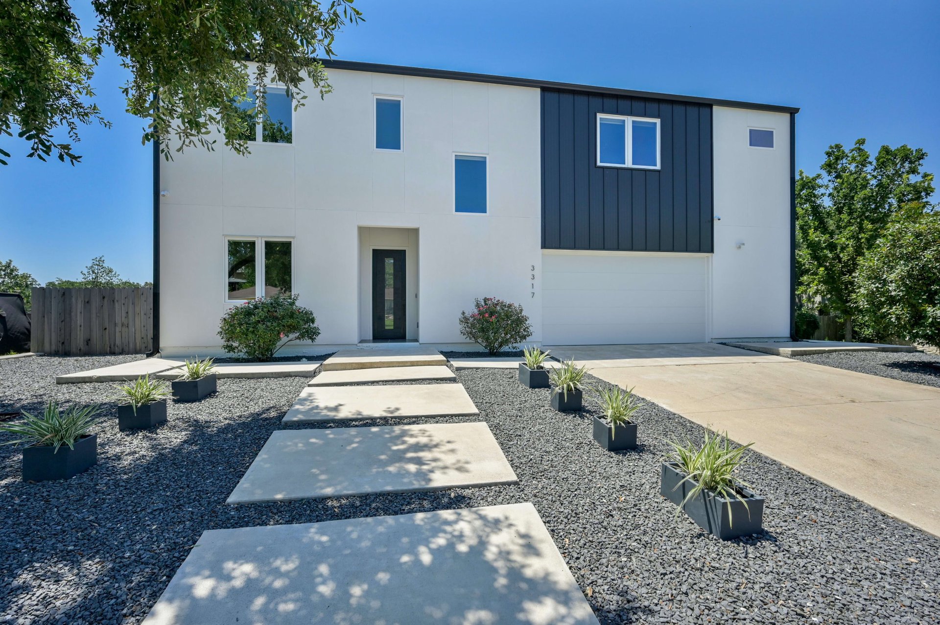 3317 Rosefinch Trail 