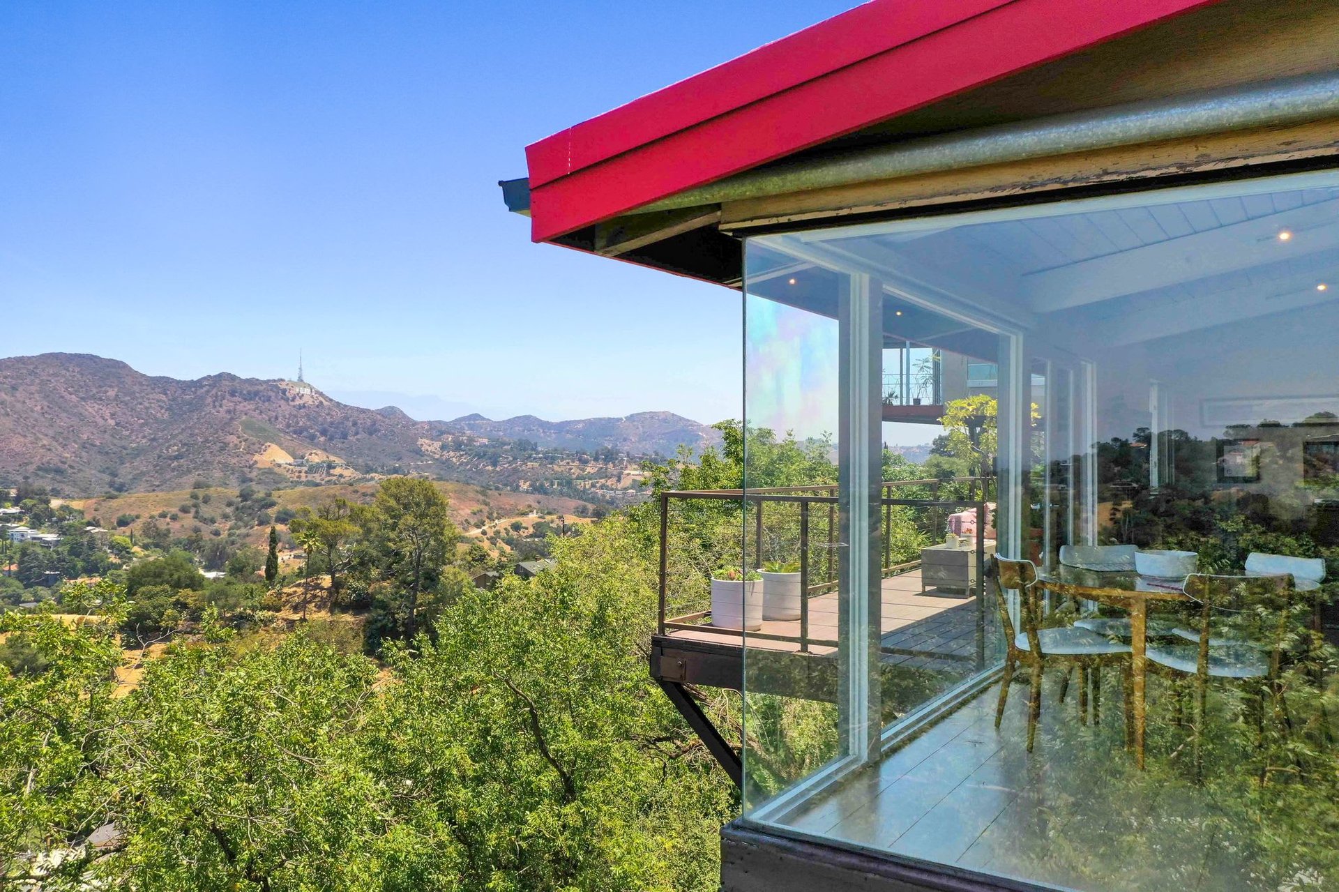  7185 Pacific View Dr