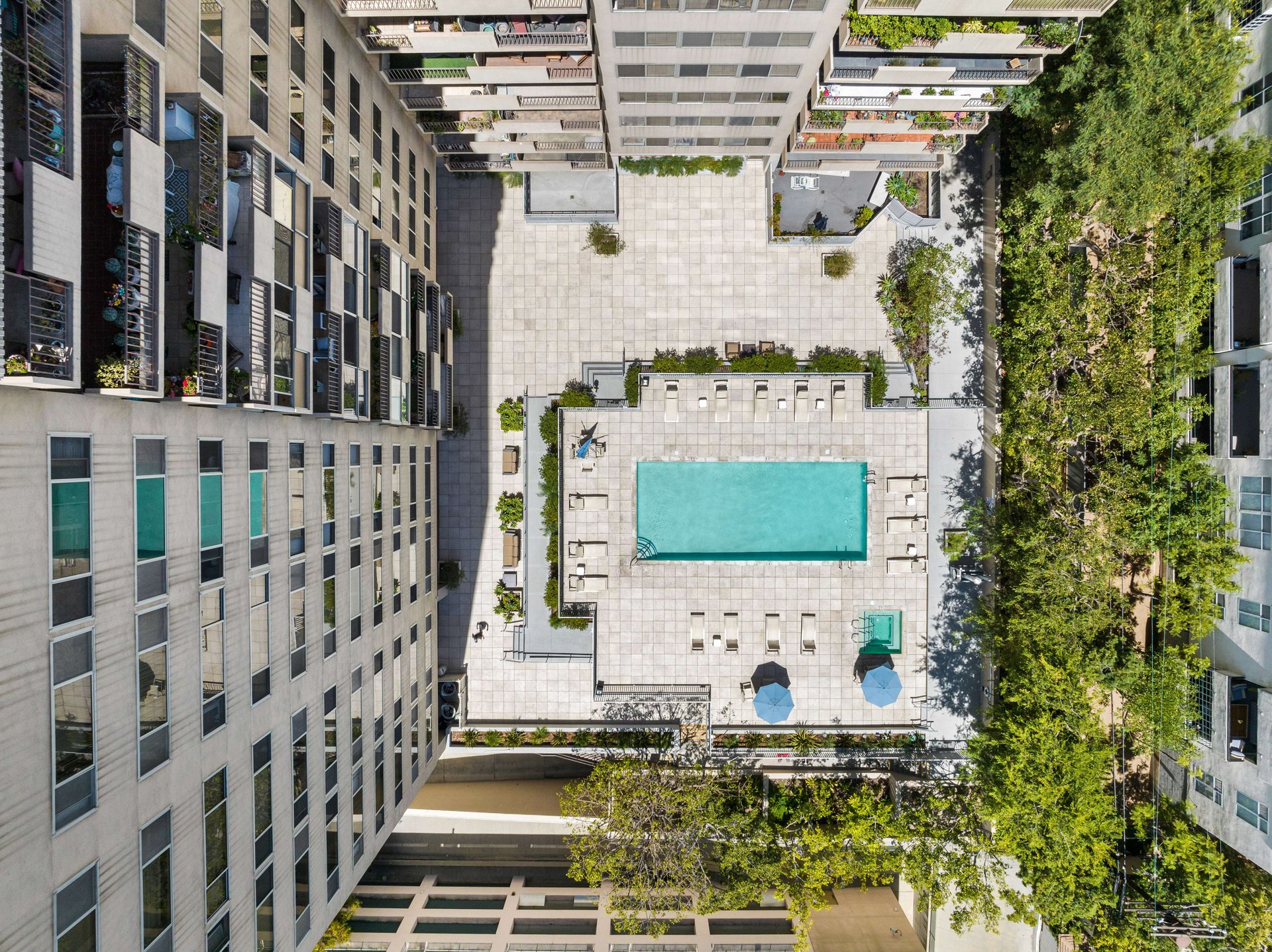 The Churchill #2E, Wilshire Corridor