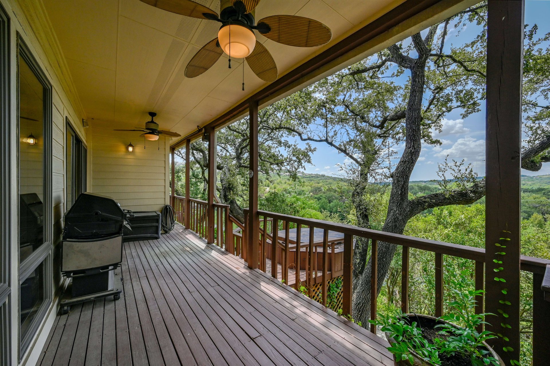 5711 Sam Houston Cir