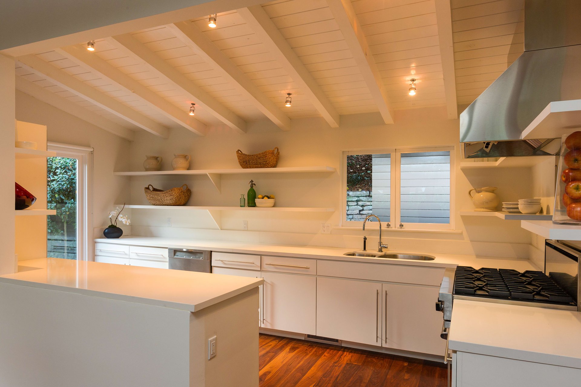Marmont Mid-Century Cottage