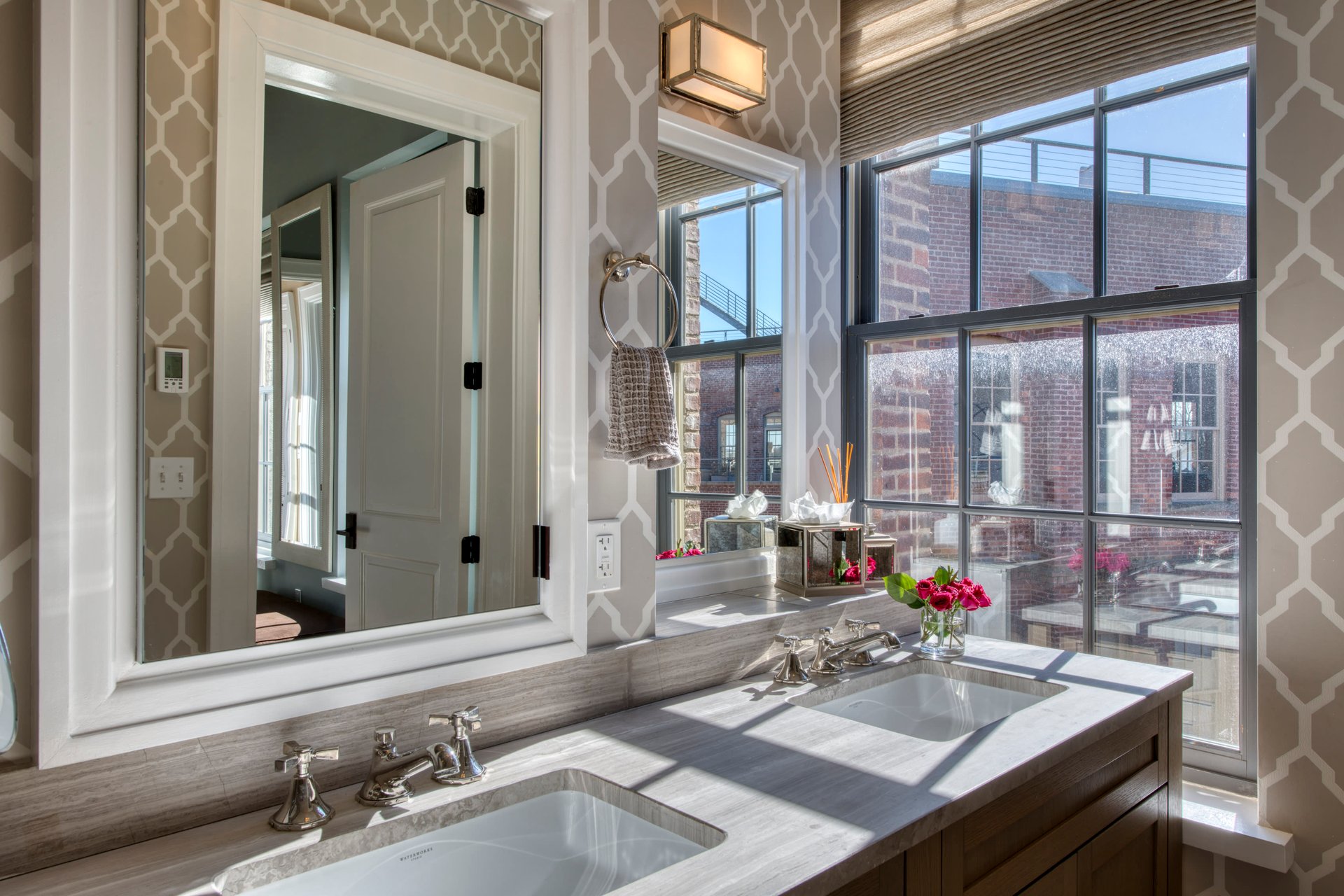 A Watchcase Flagship Penthouse With Unmatched Water Views