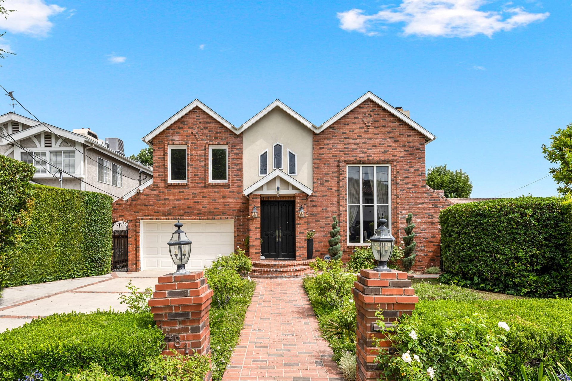 14811 Sutton St, Sherman Oaks