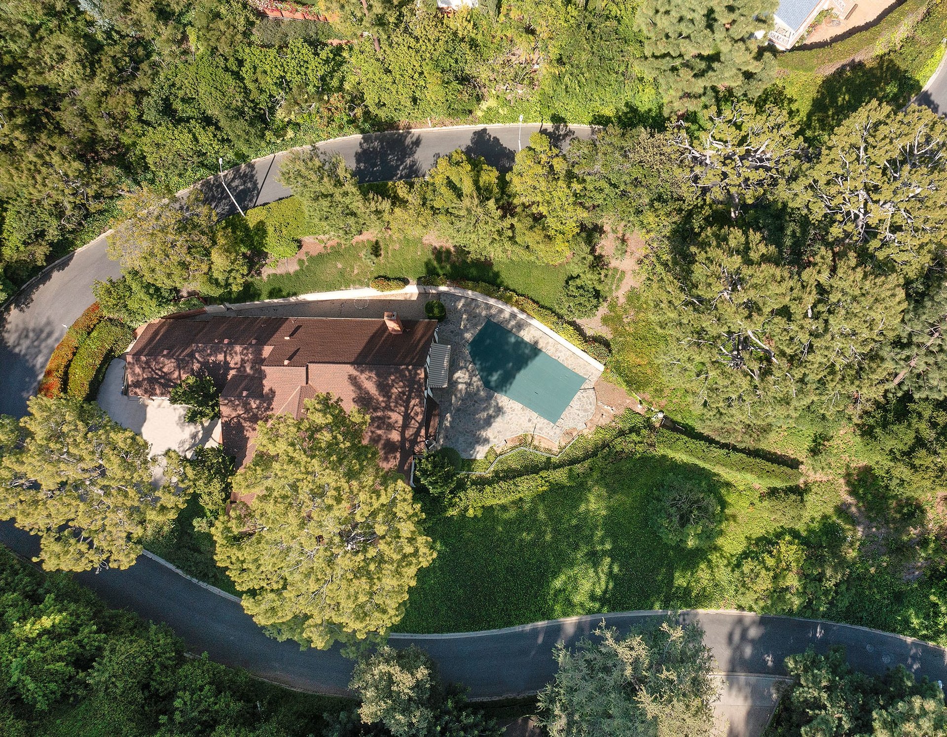 1116 Calle Vista Dr, Beverly Hills