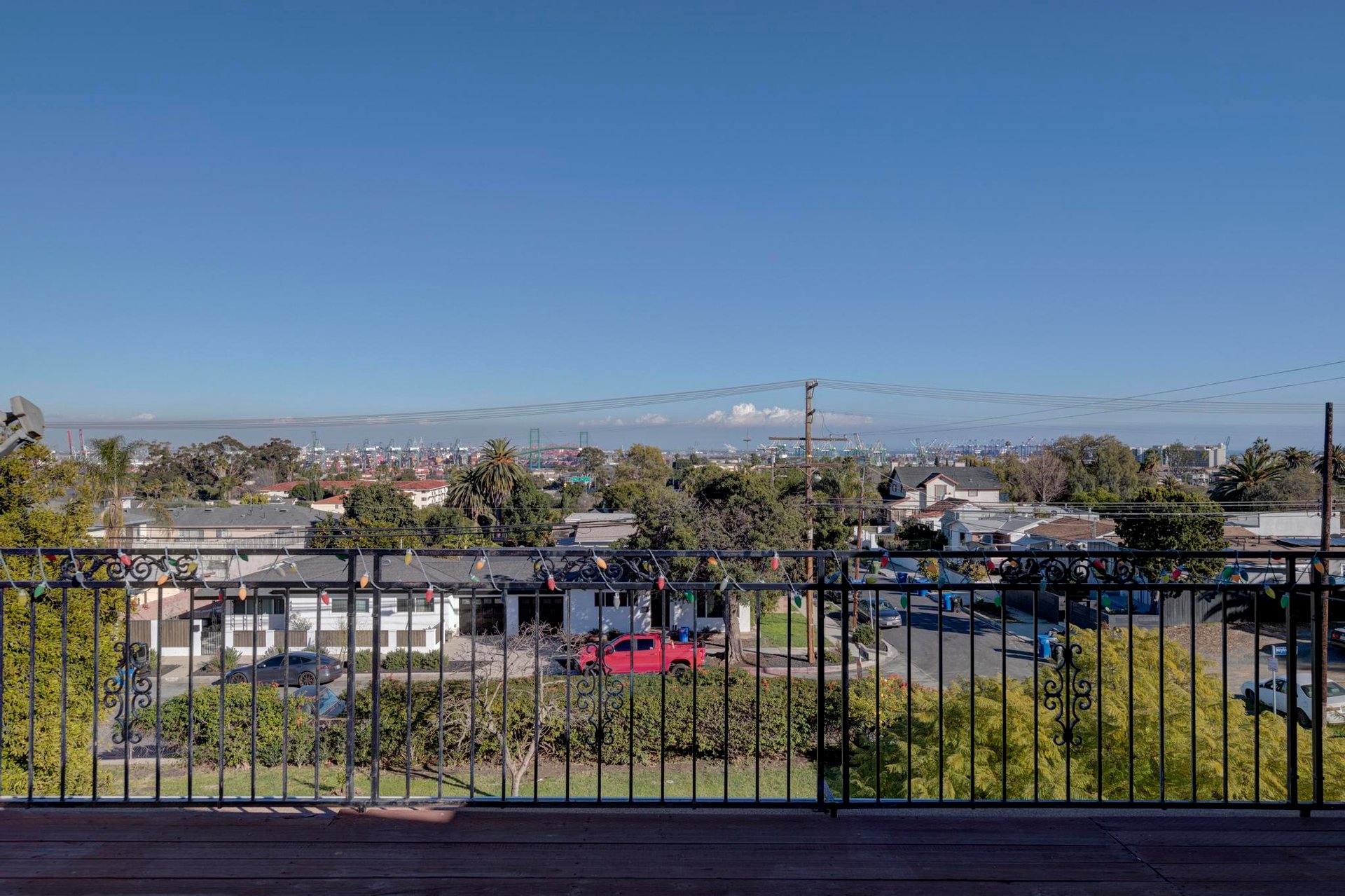 916 W Oliver Street
