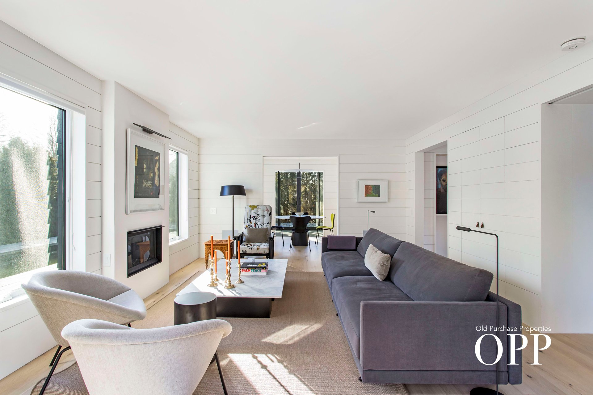 A PRISTINE HOME CLOSE TO EVERYTHING