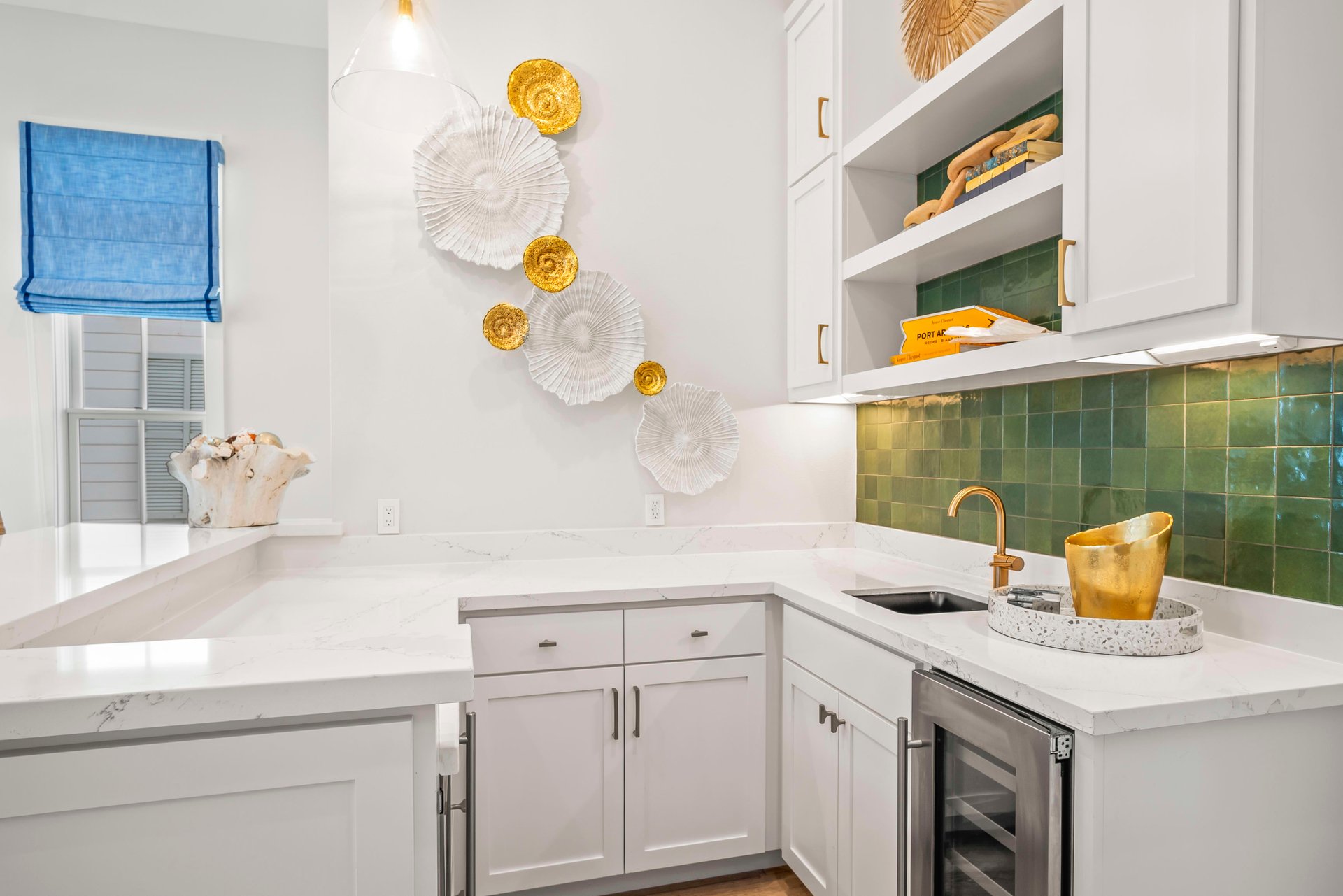 Coastline Drive, 4 Beds 4 Baths