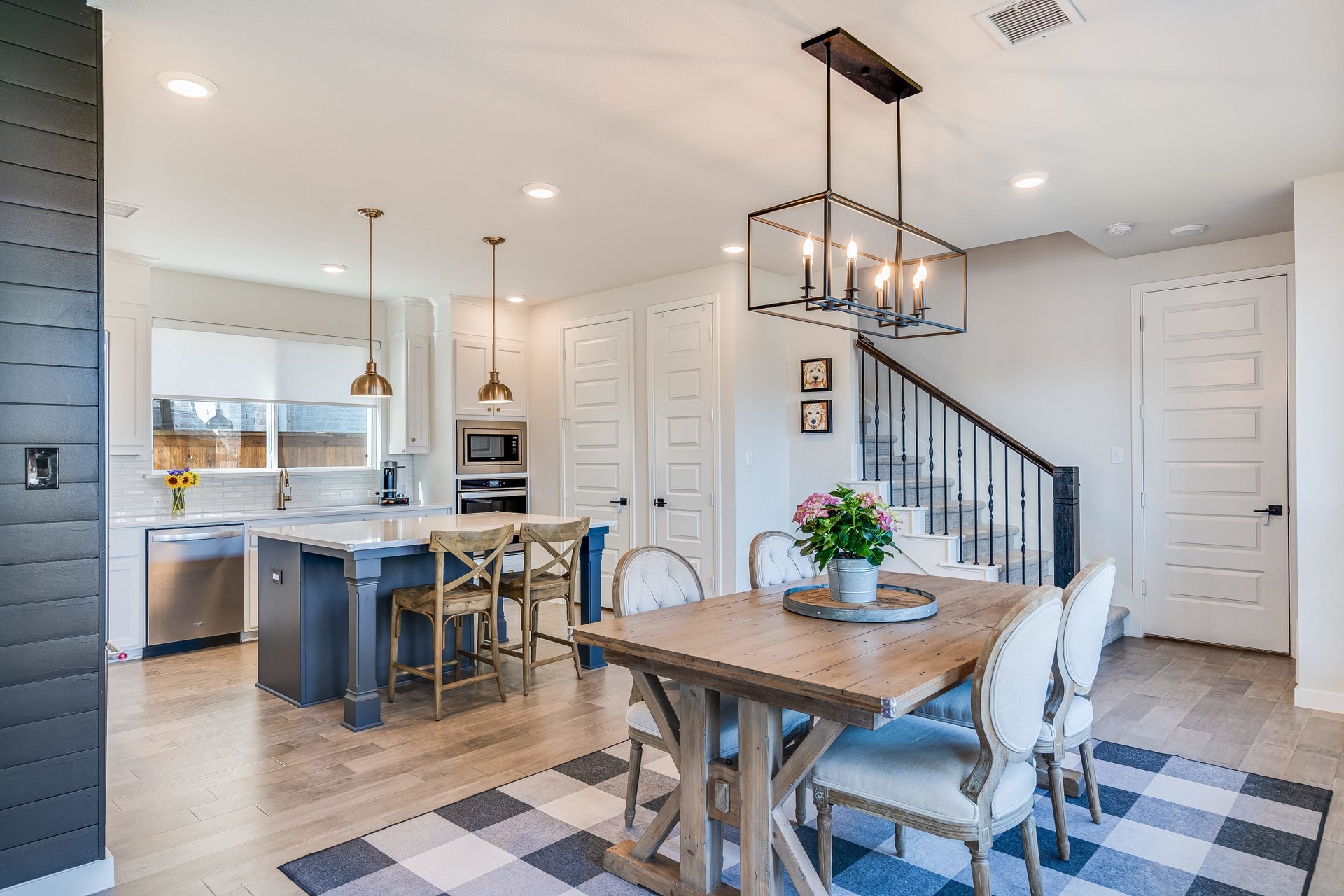 3607 Doramus Drive
