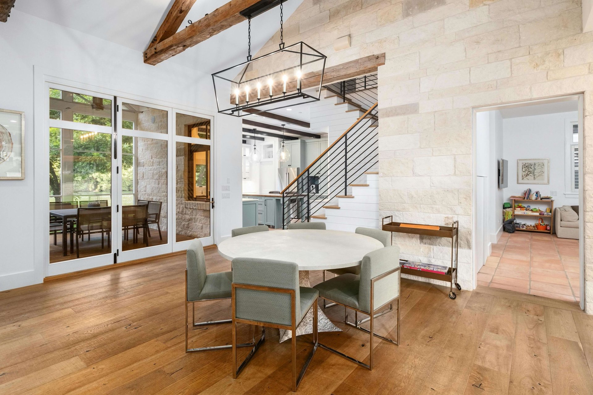 3120 Edgewater Drive