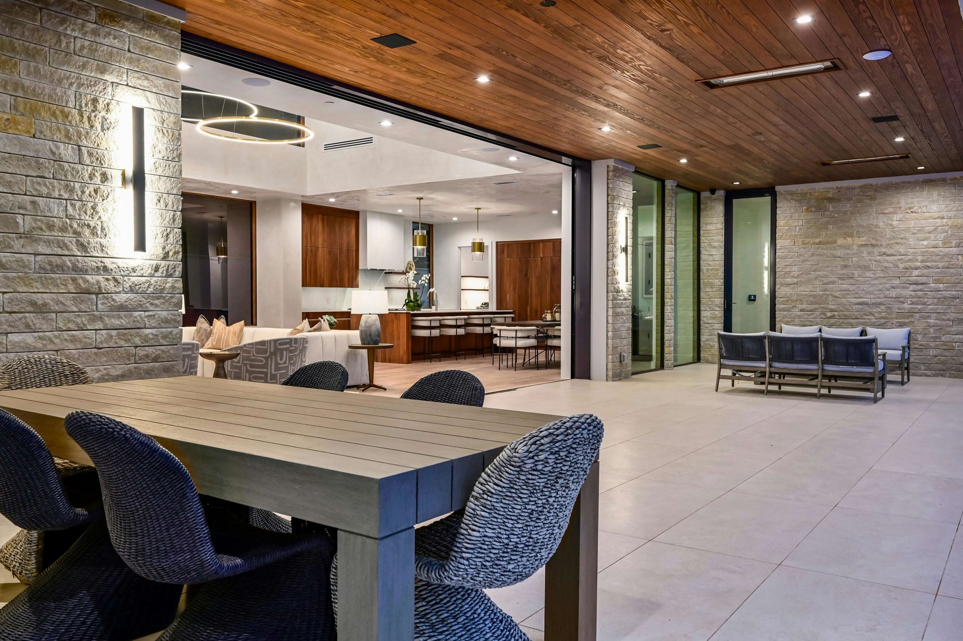2 Valbella Drive