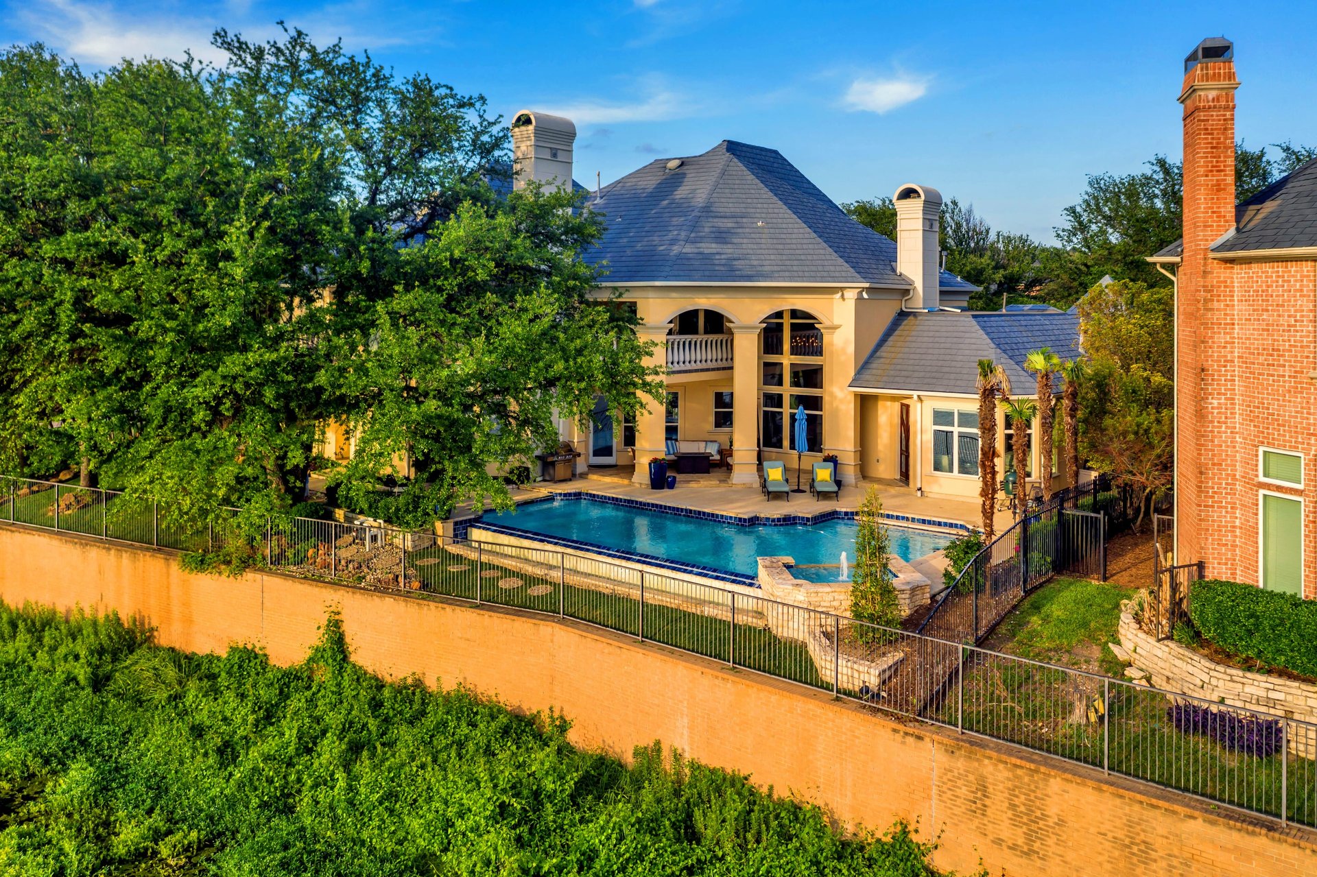 2913 Chapman Road