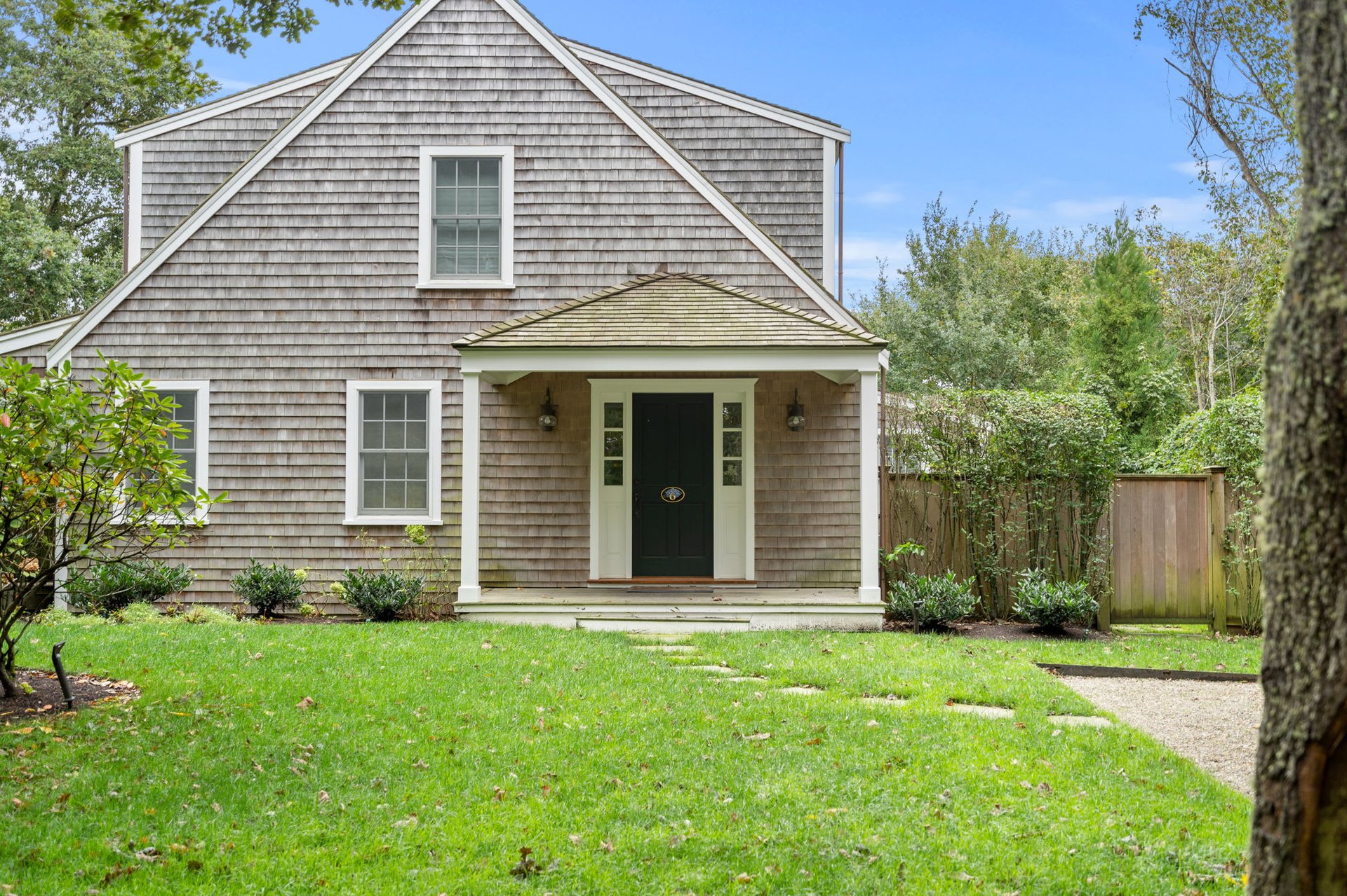6 Oak Hollow Ln