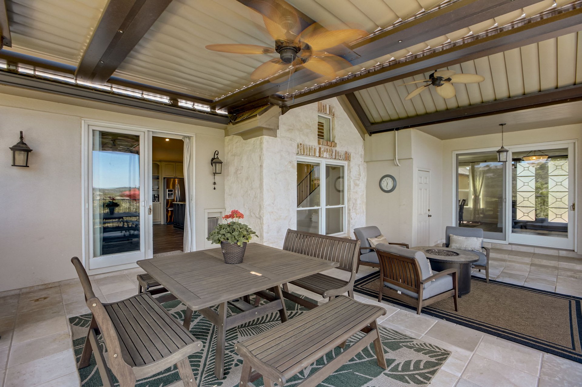 Hill Country Paradise: Luxurious 4/3 Home with Heated Pool/Spa and Spectacular Sunset Views in River Place!