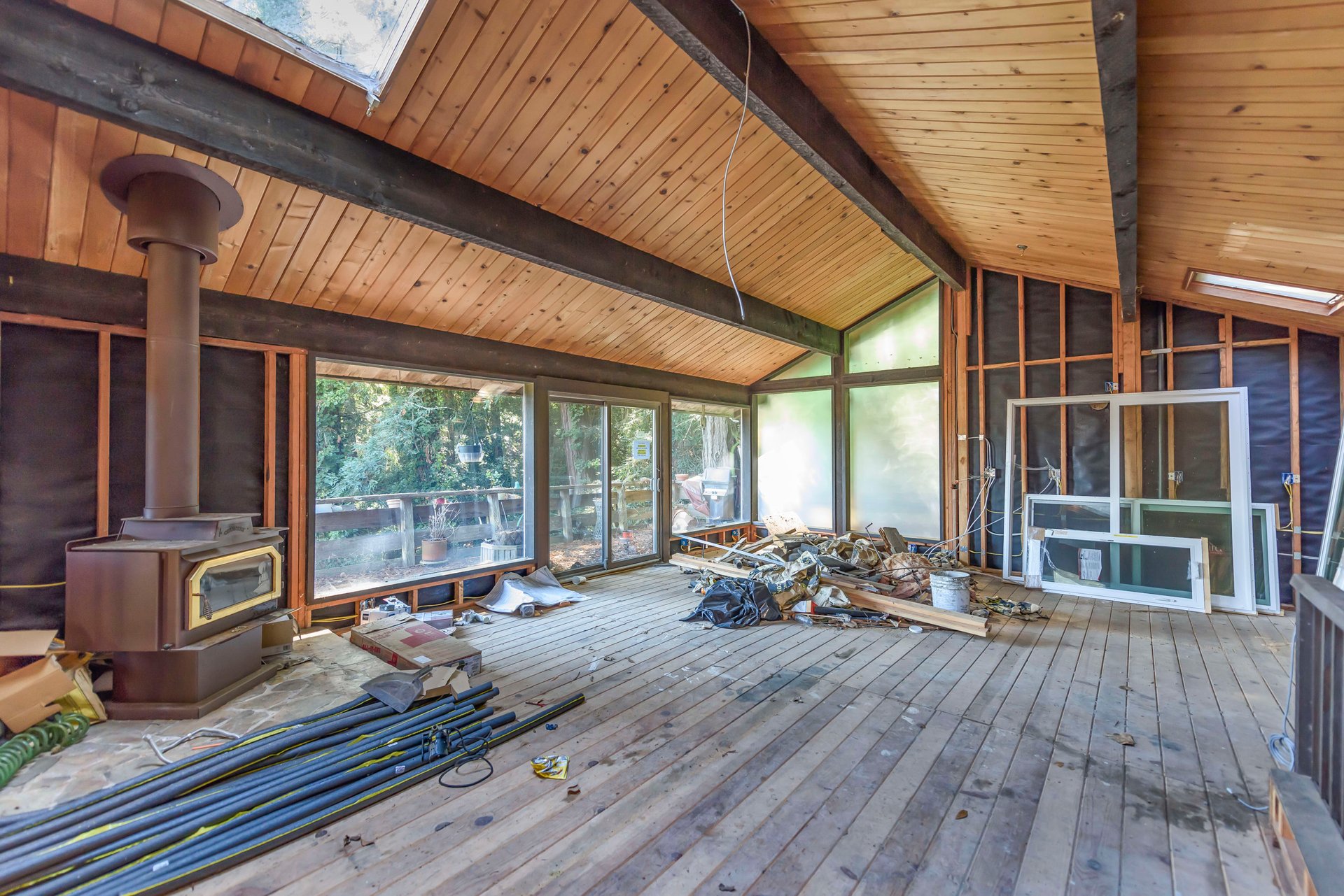 Enchanted and Serene Tree House Property- Represented Seller