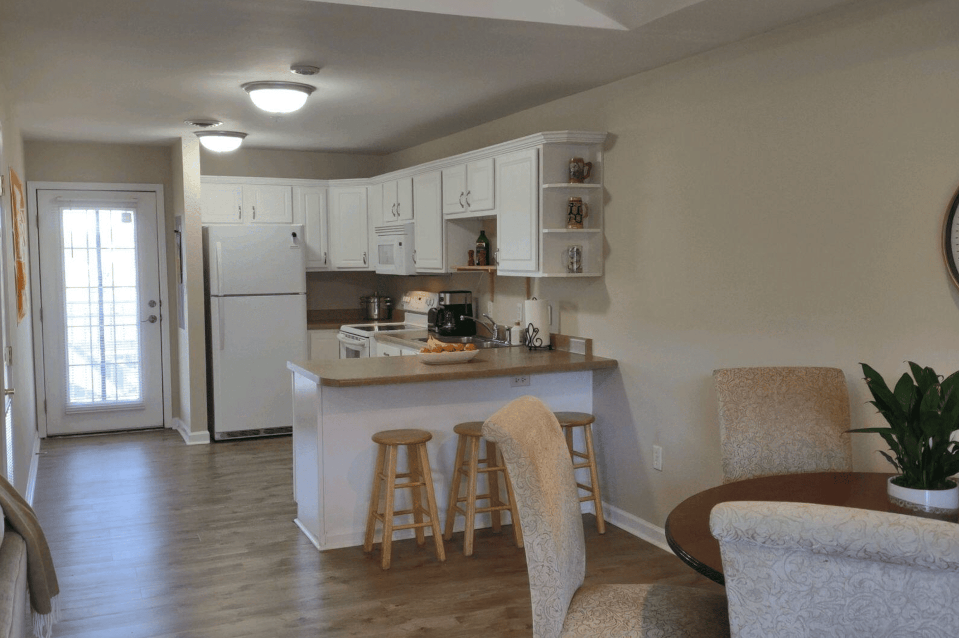 1629 Queen Anne Way