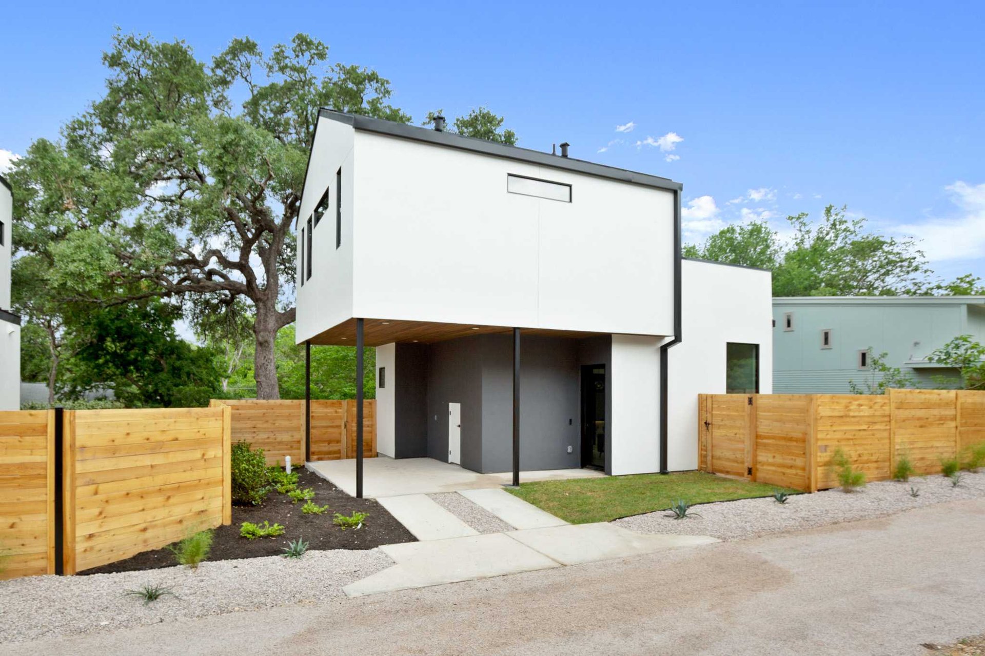 1008 W Annie St. #B
